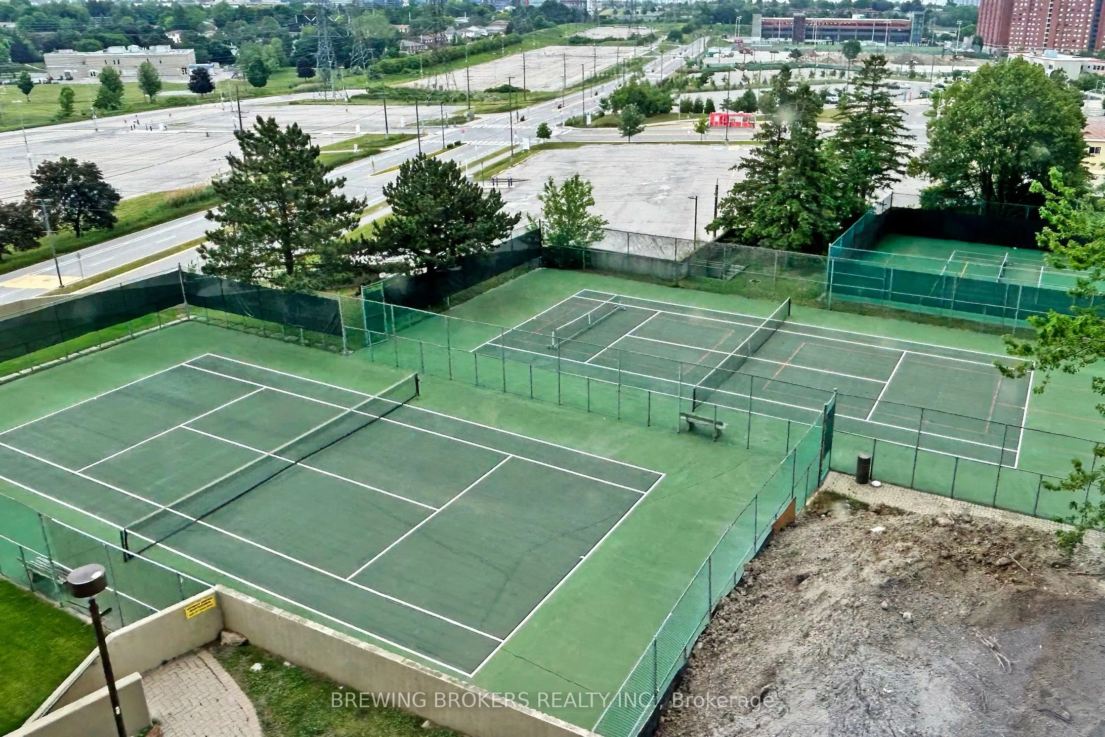 85 Skymark Drive, #501