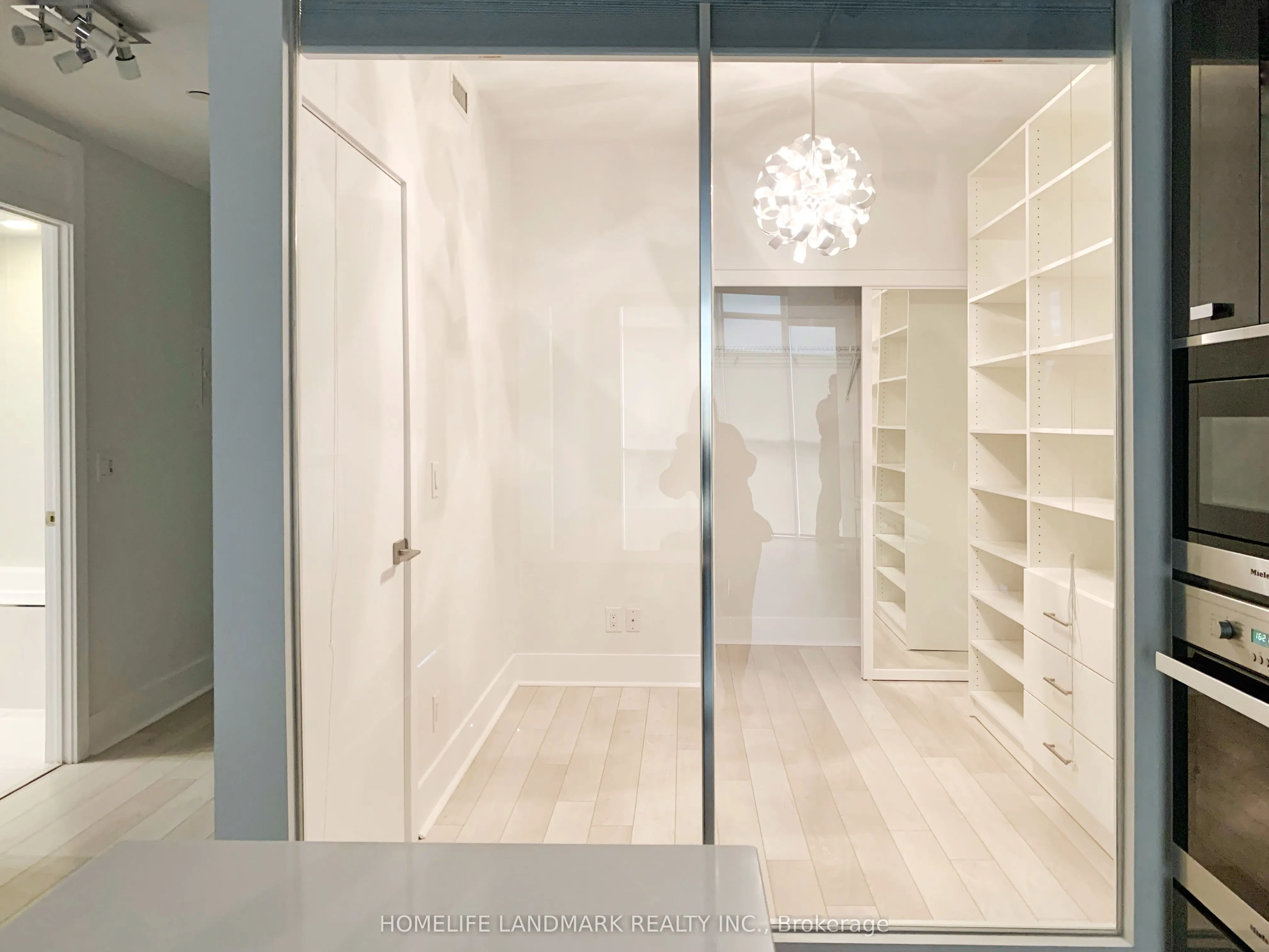 32 Davenport Road, ##1305