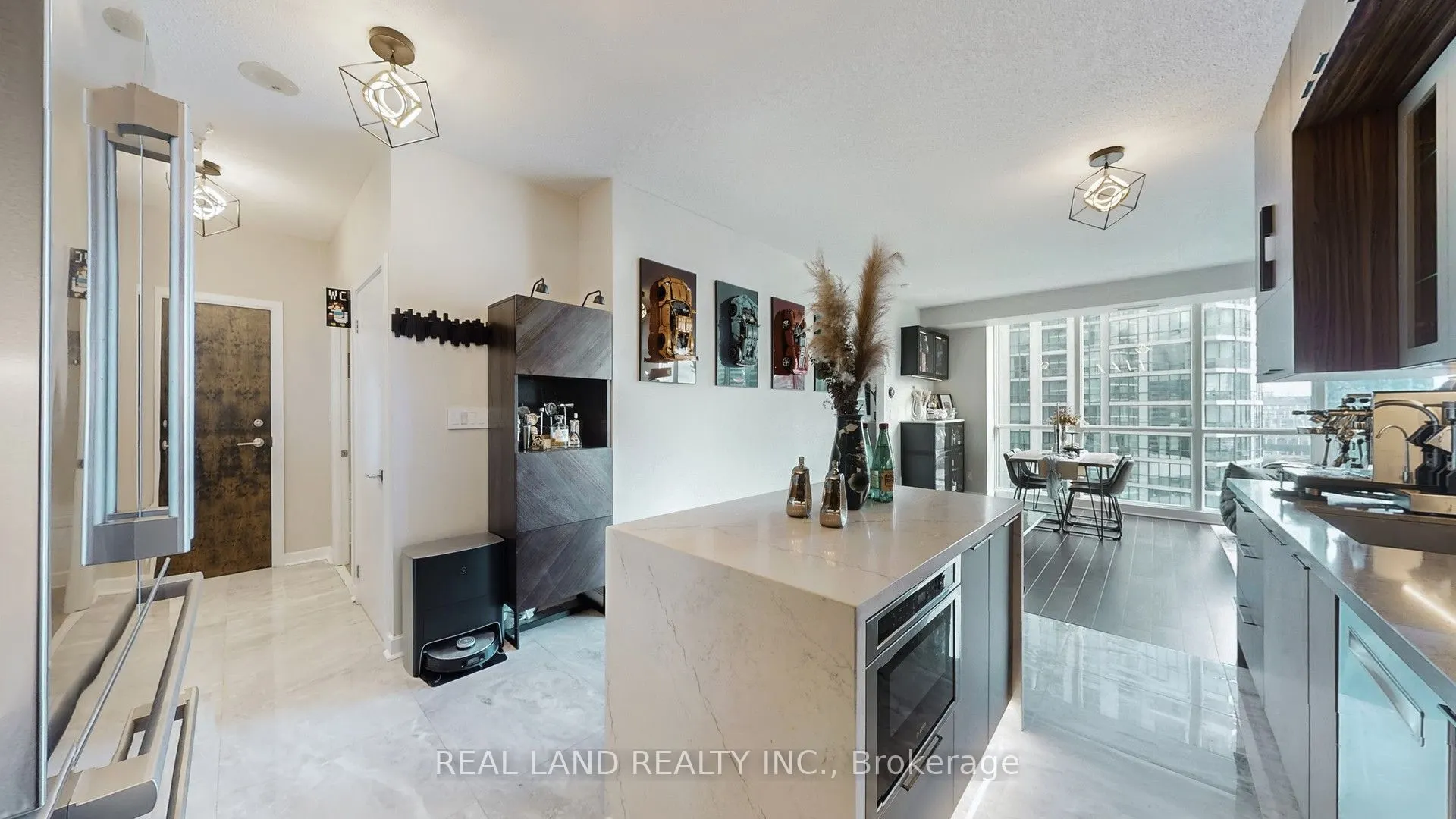 33 Bay Street, #1908