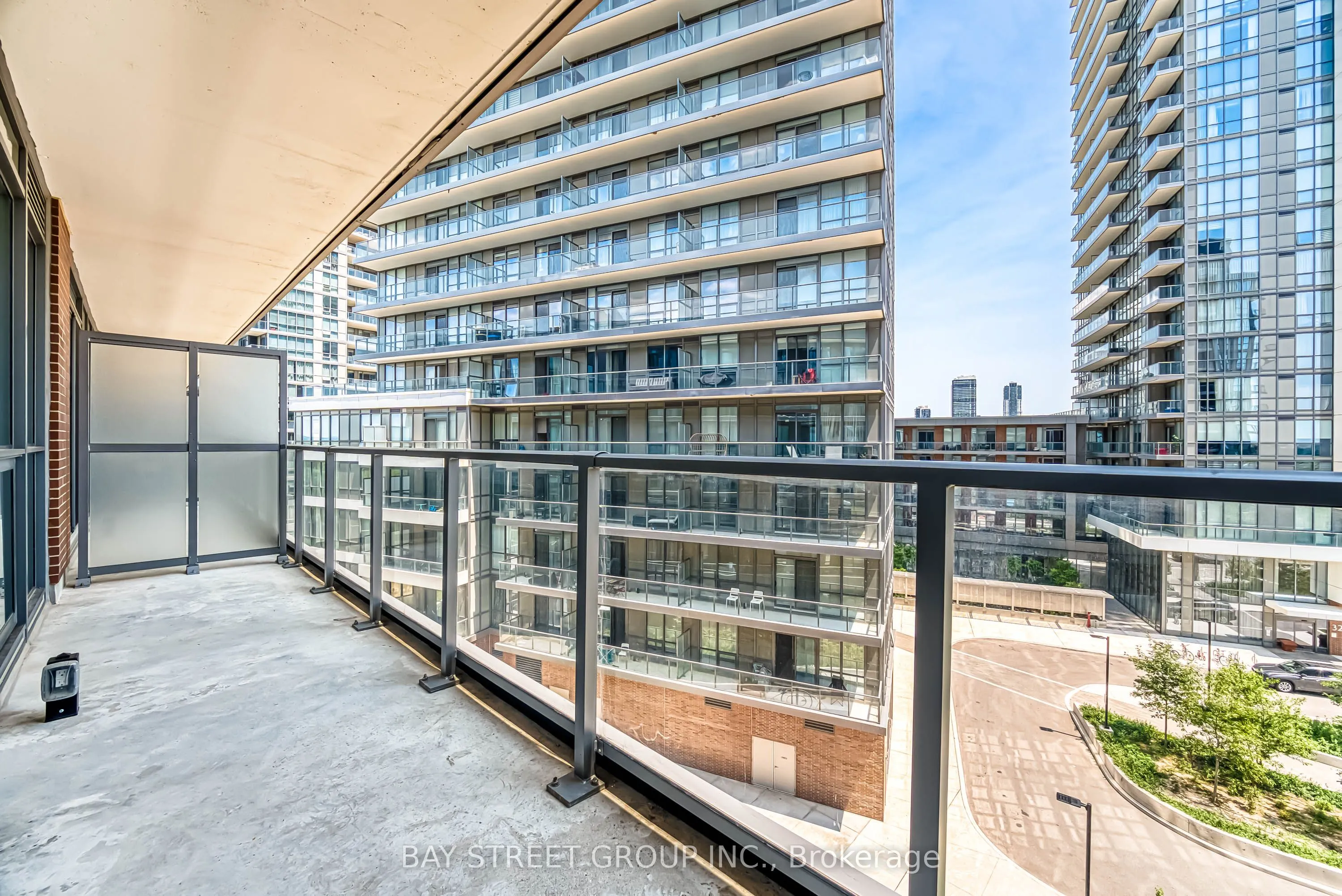 36 Forest Manor Road, #521