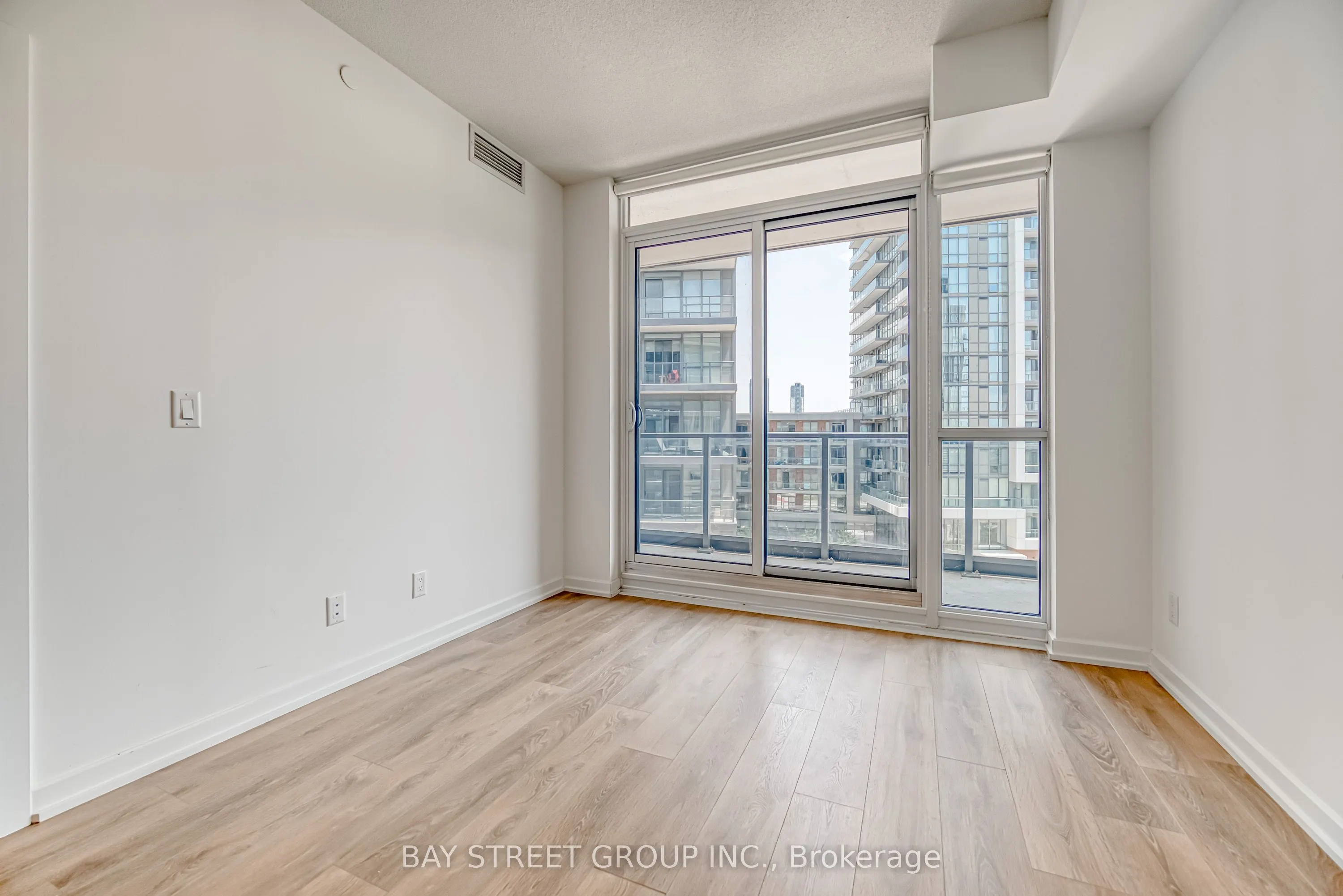 36 Forest Manor Road, #521