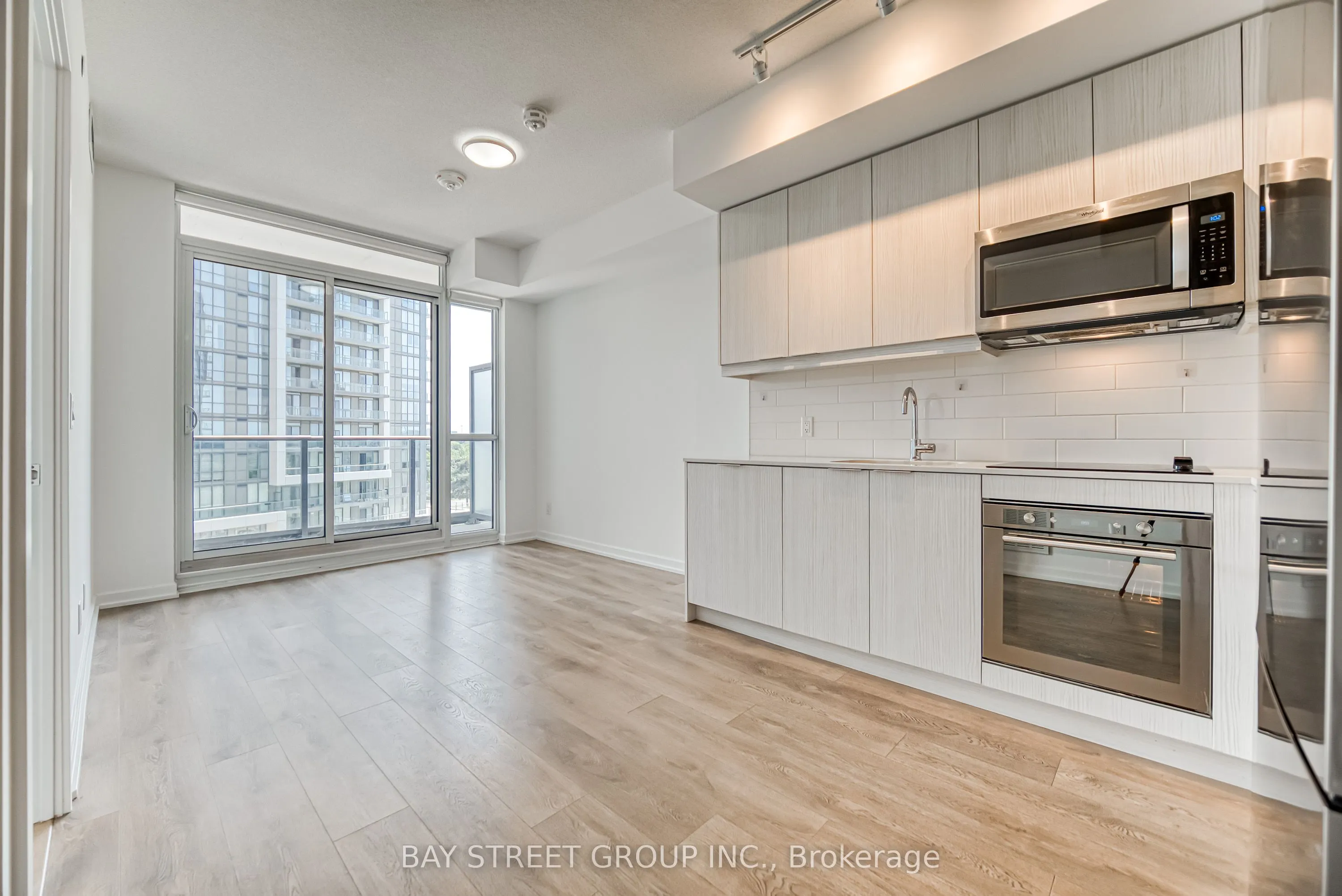 36 Forest Manor Road, #521