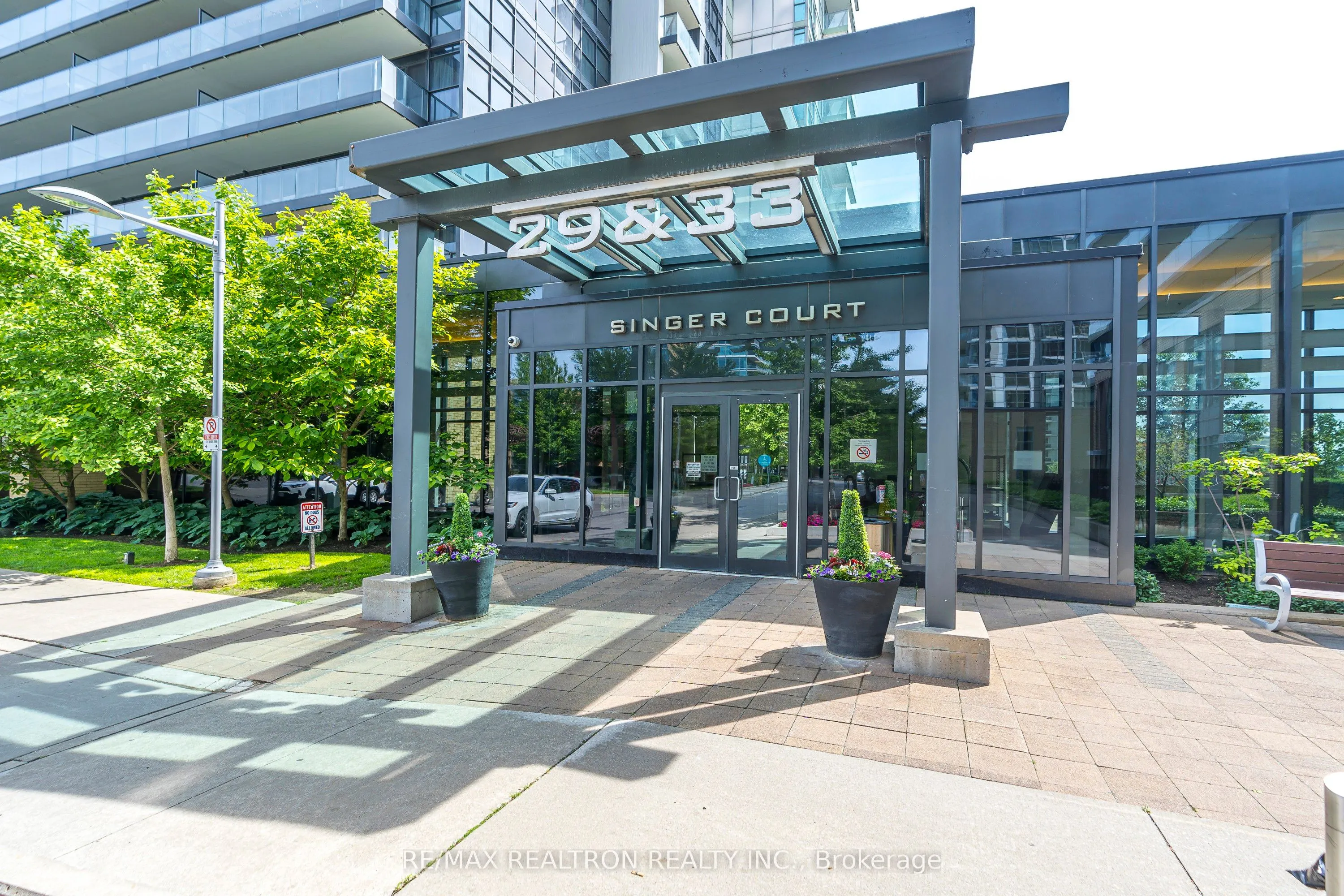 33 Singer Court, #602