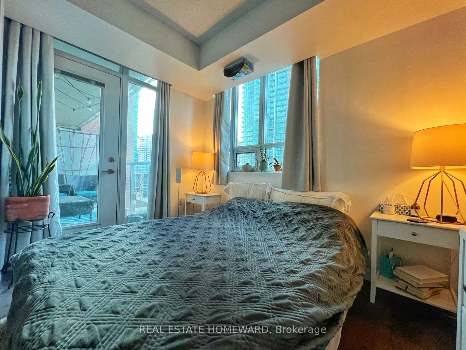 125 Western Battery Road, #709