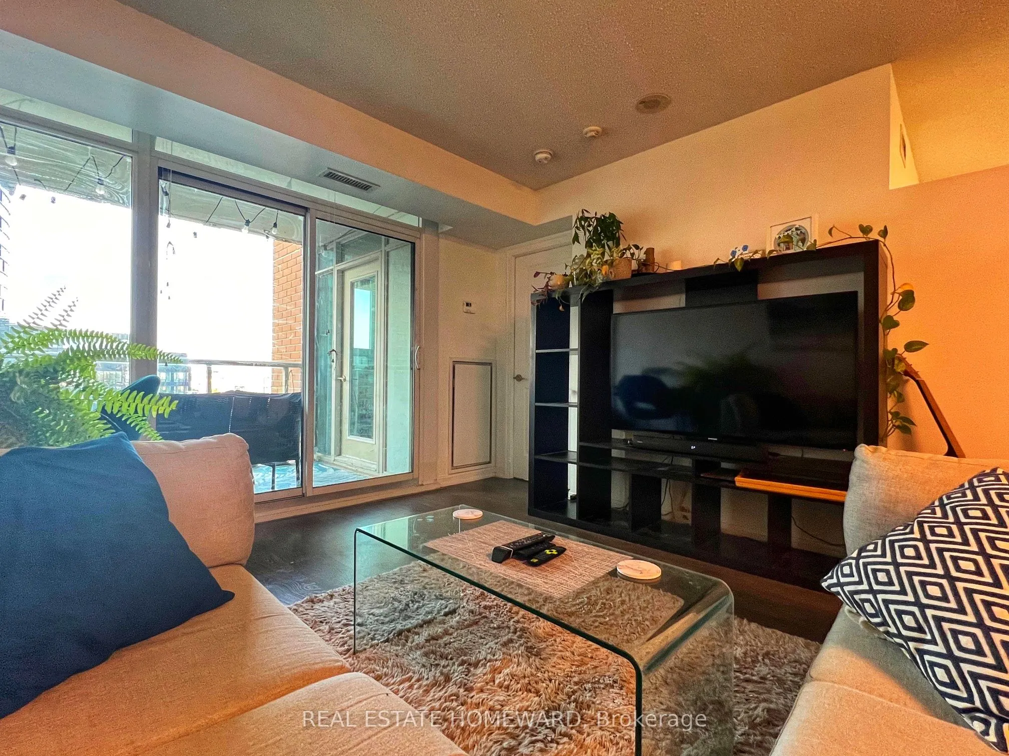 125 Western Battery Road, #709