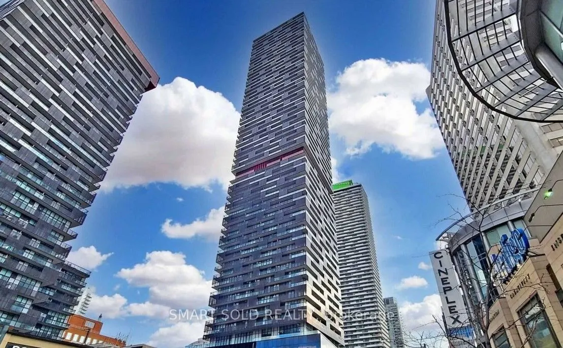 8 Eglinton Avenue E, #1011