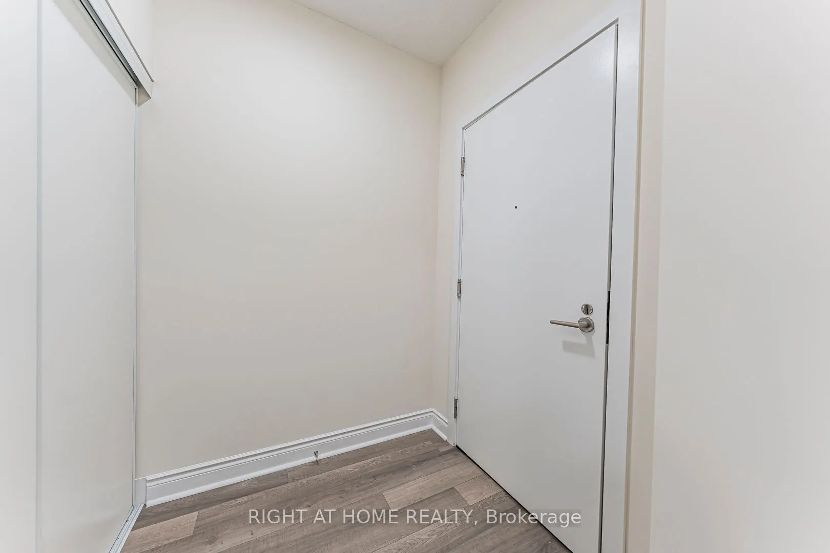 28 Ted Rogers Way, #2104