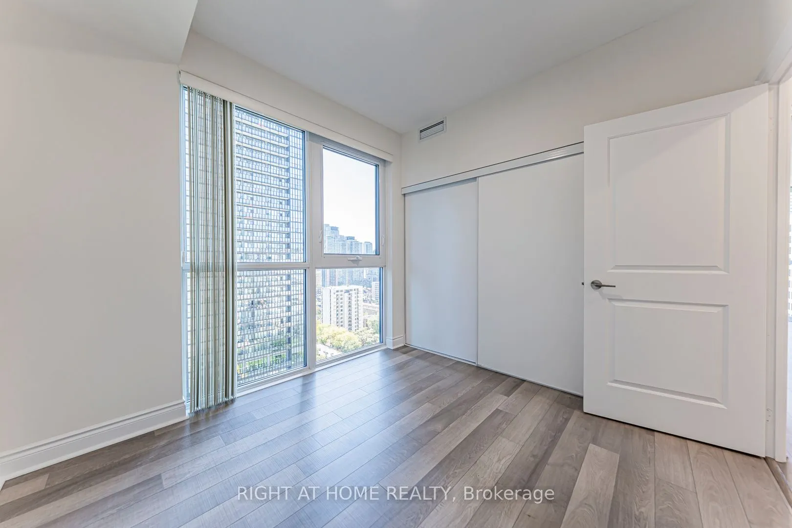28 Ted Rogers Way, #2104