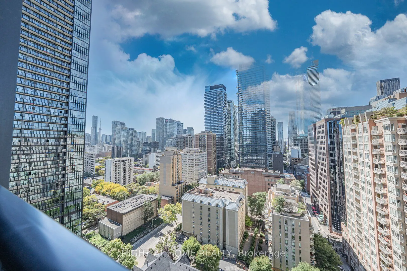 28 Ted Rogers Way, #2104