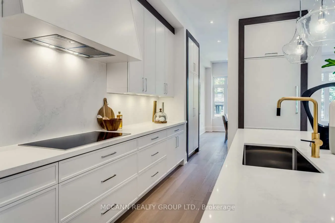 125 Glengrove Avenue W