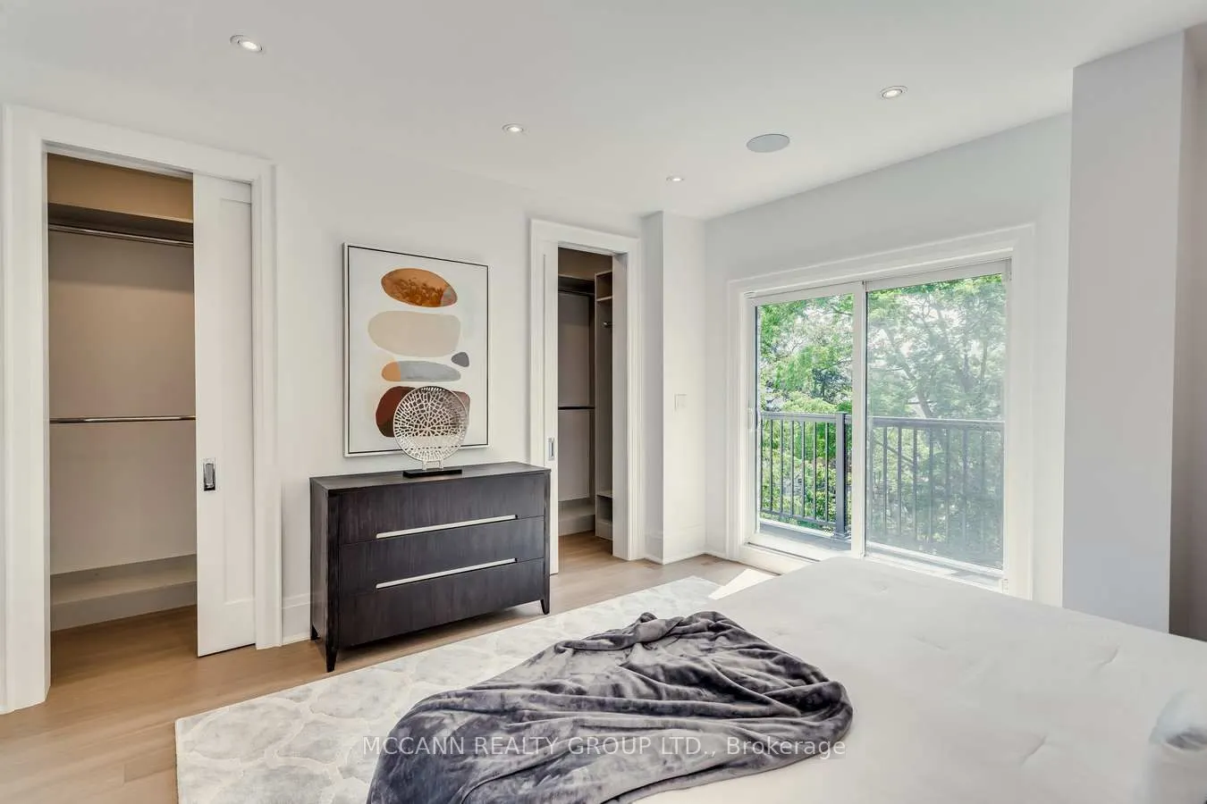 125 Glengrove Avenue W