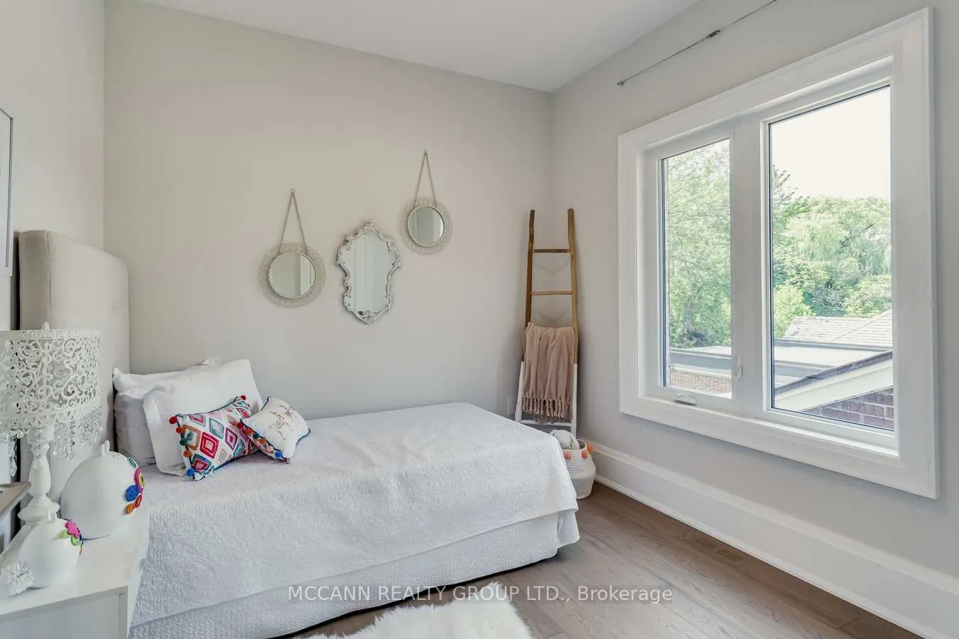 125 Glengrove Avenue W