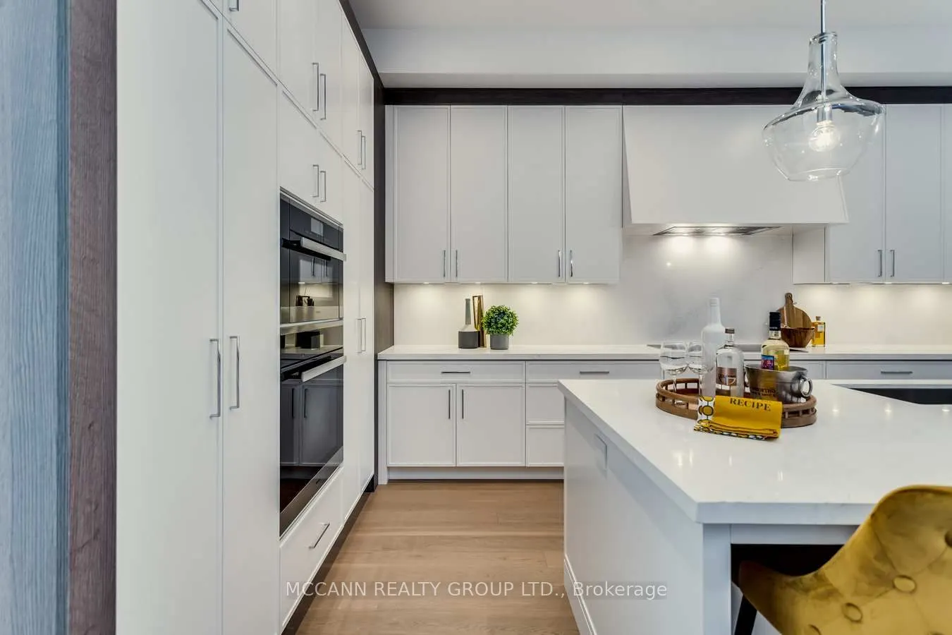 125 Glengrove Avenue W