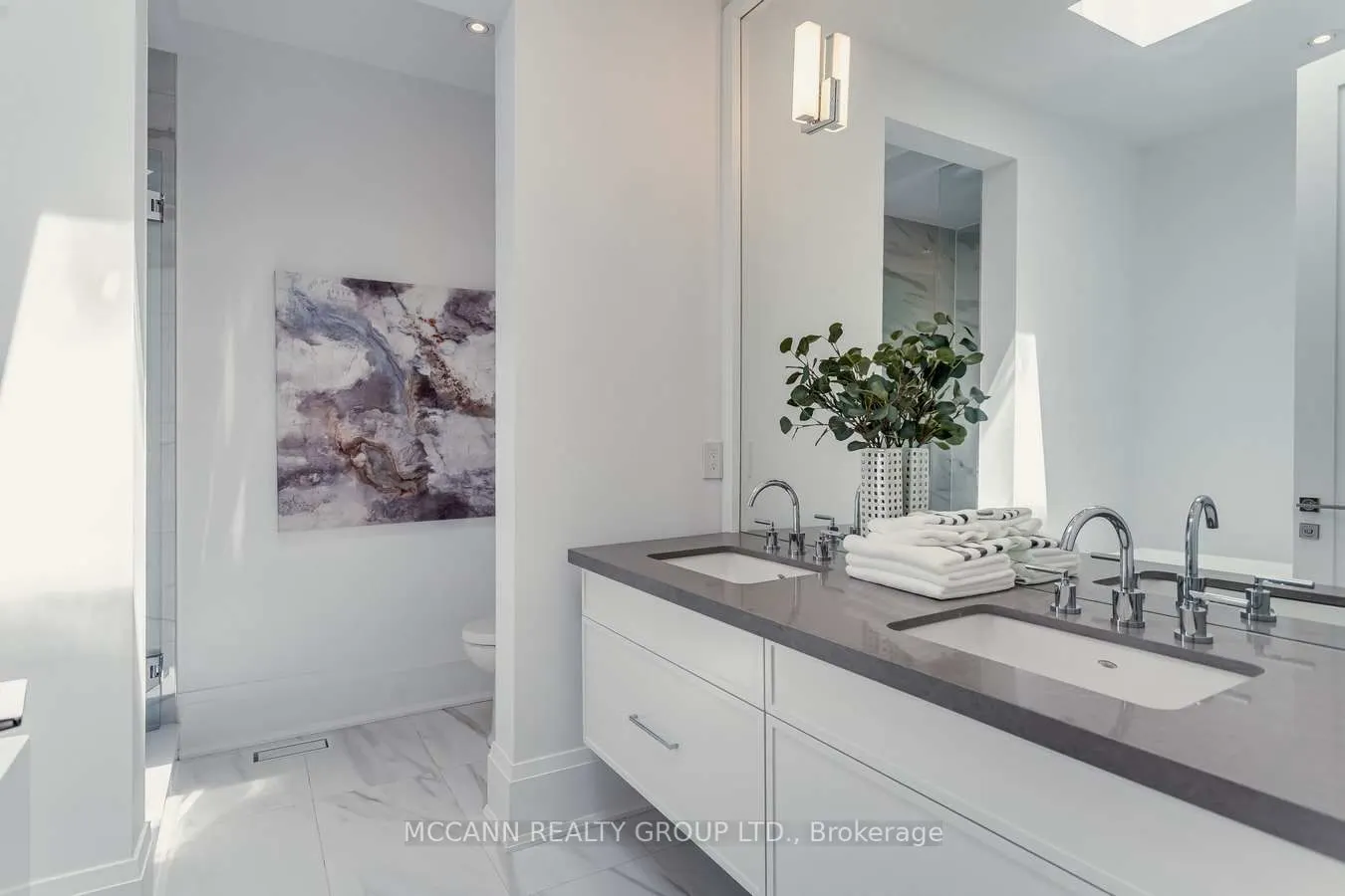 125 Glengrove Avenue W