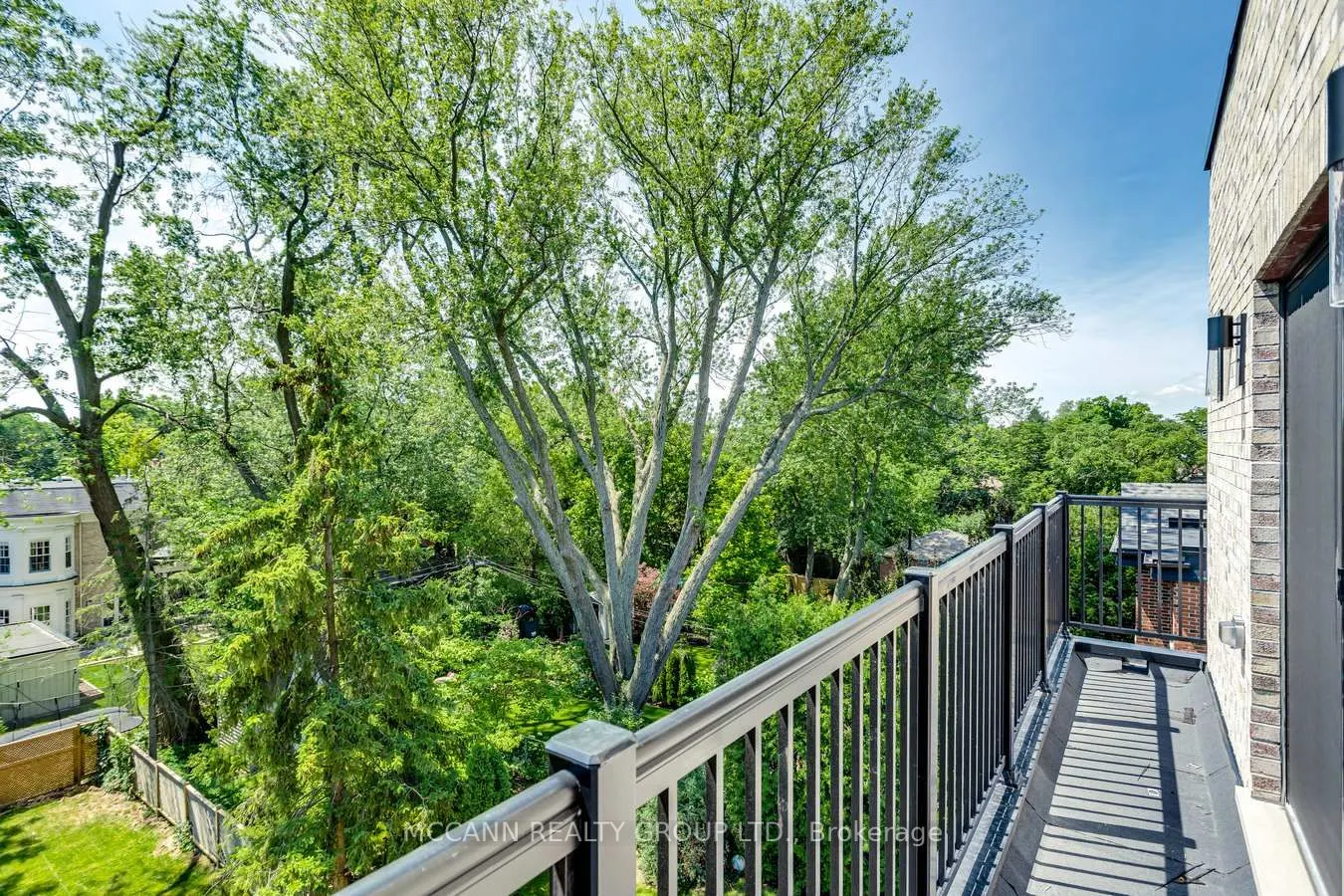 125 Glengrove Avenue W