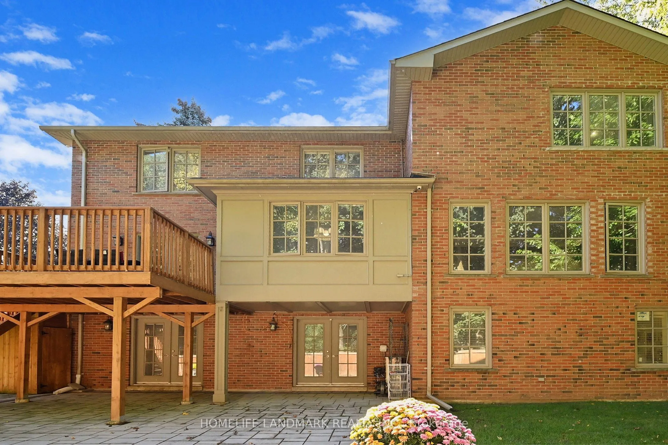 30 Bobwhite Crescent