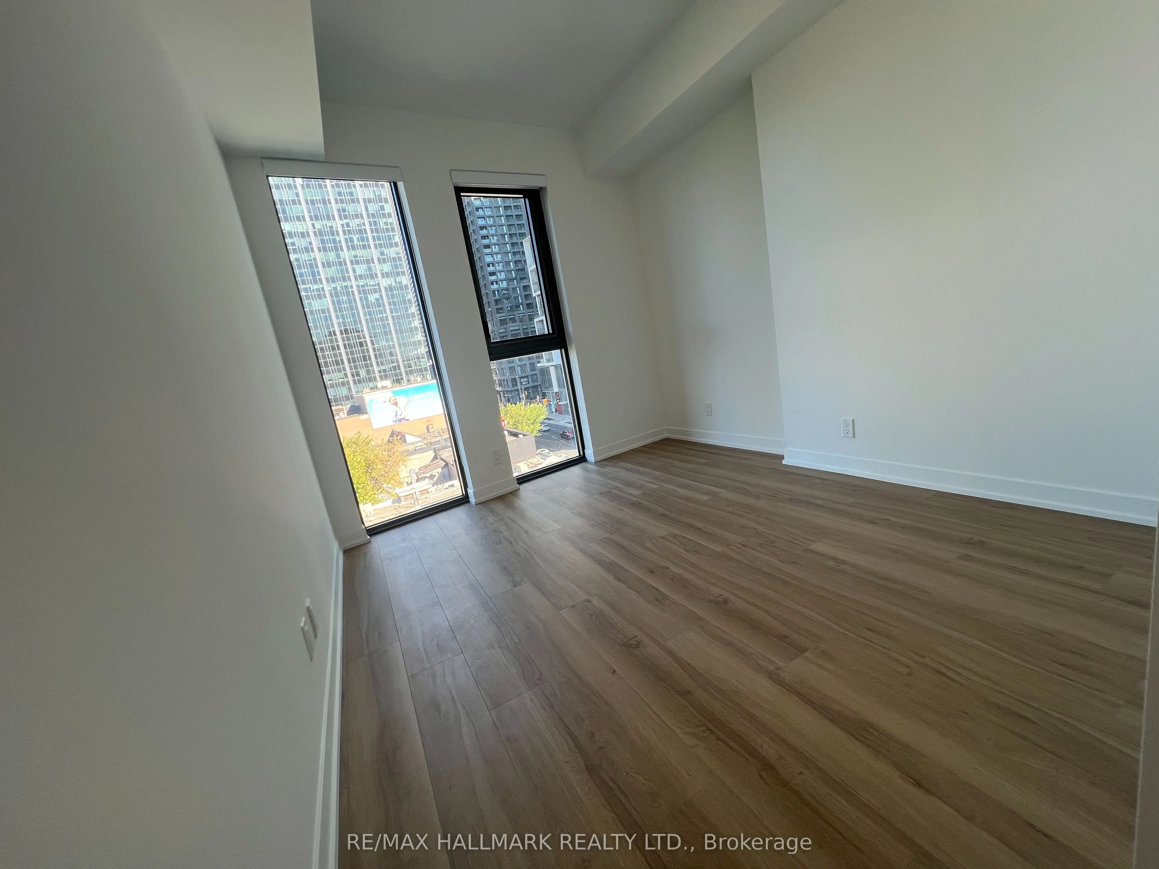 1 Hillsdale Avenue W, #502