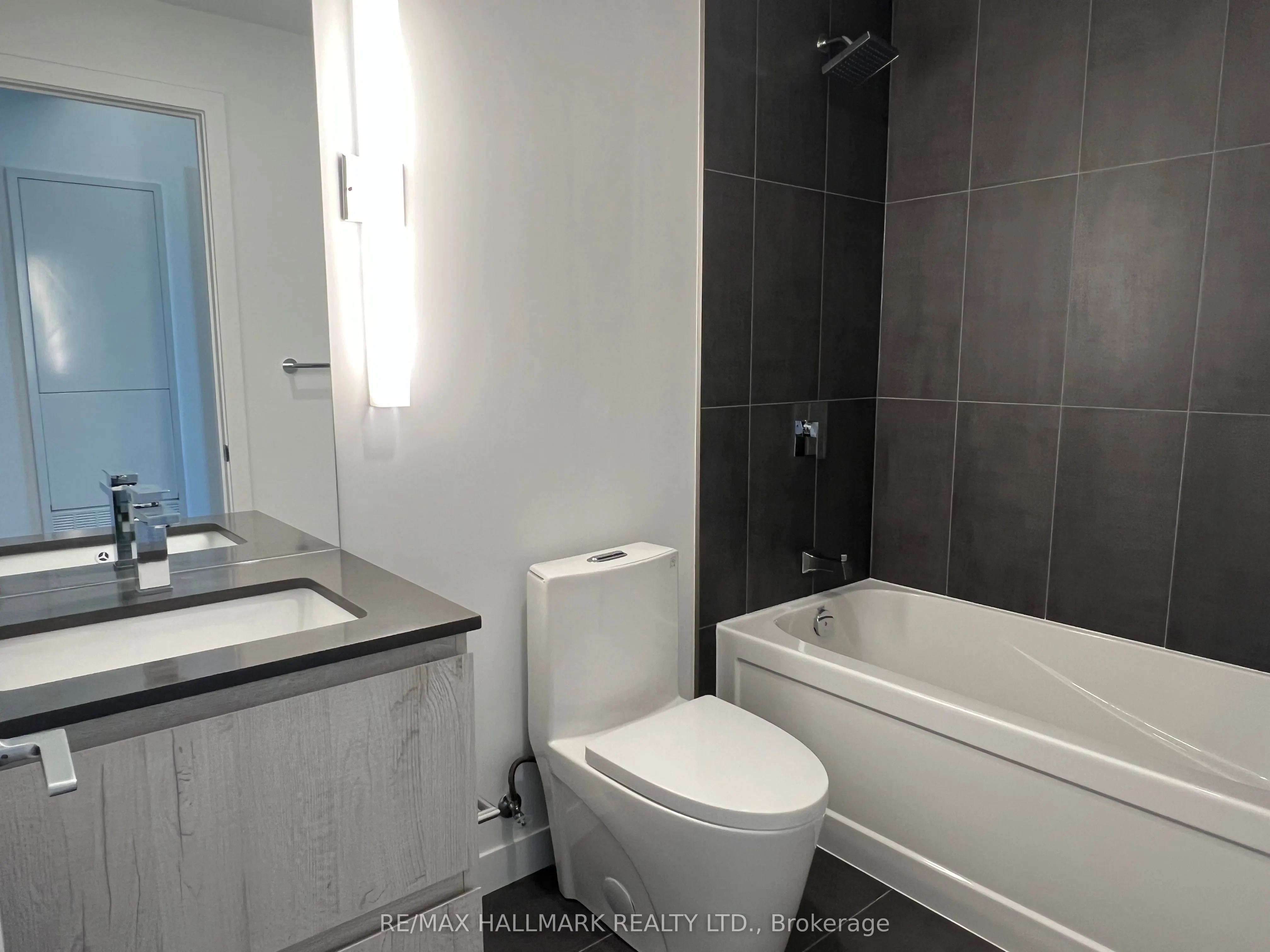 1 Hillsdale Avenue W, #502