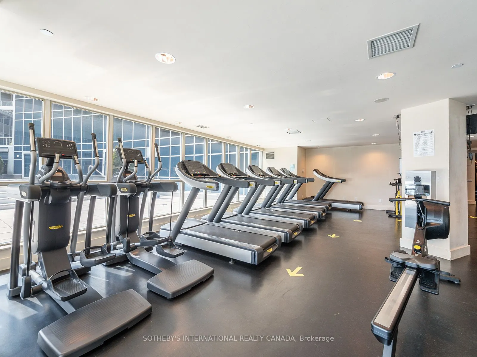 218 Queens Quay, #2202