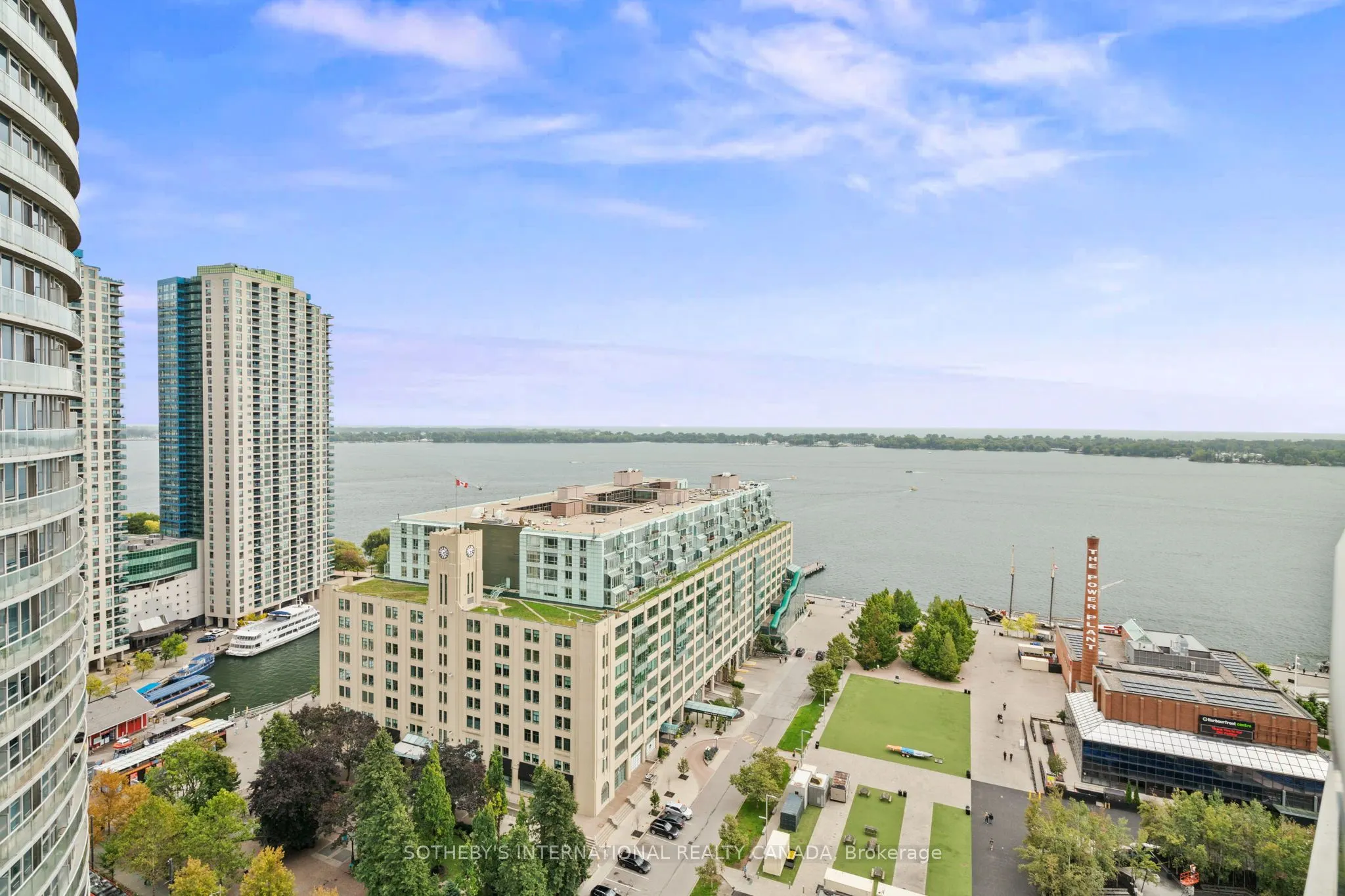 218 Queens Quay, #2202