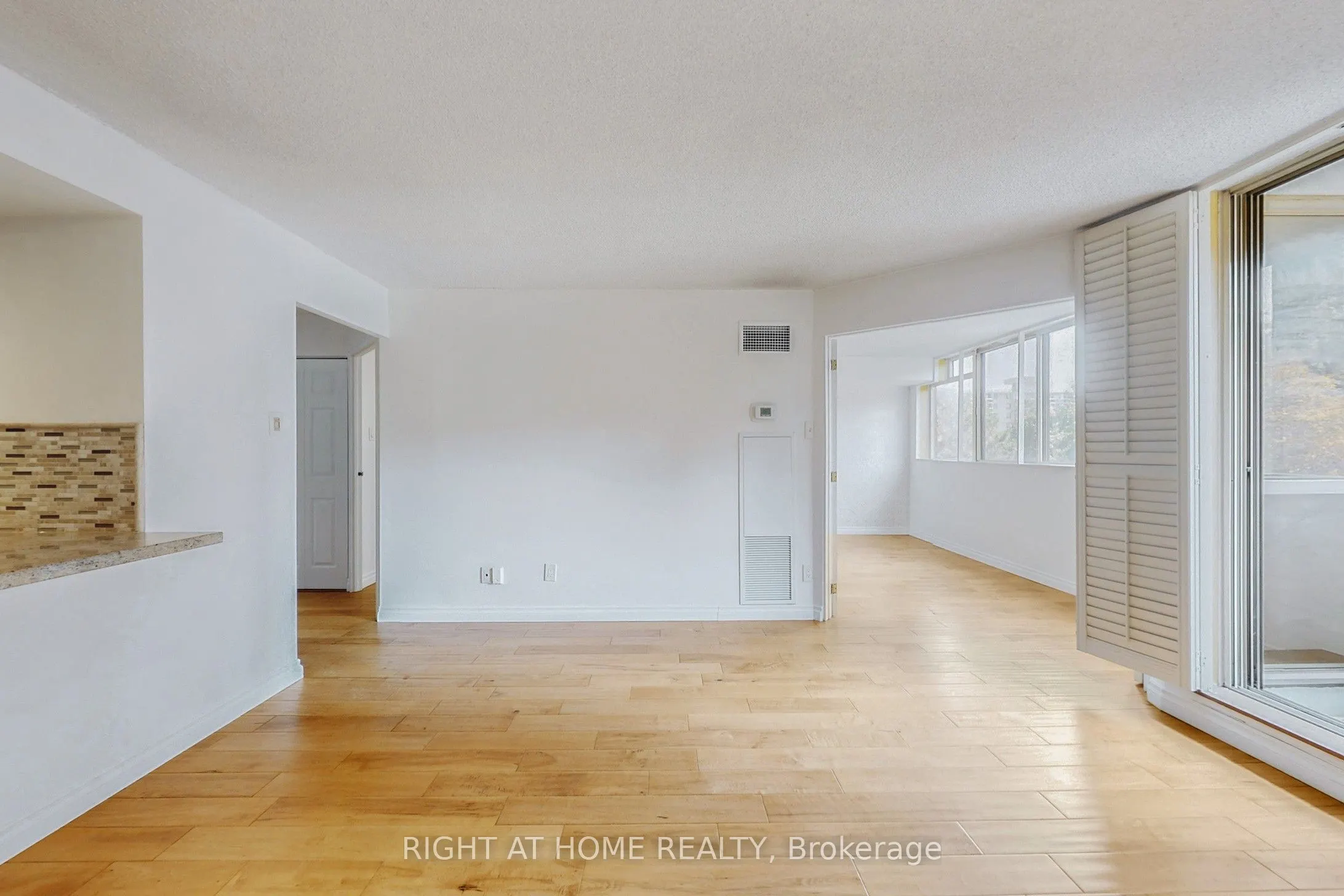 60 Homewood Avenue, #331
