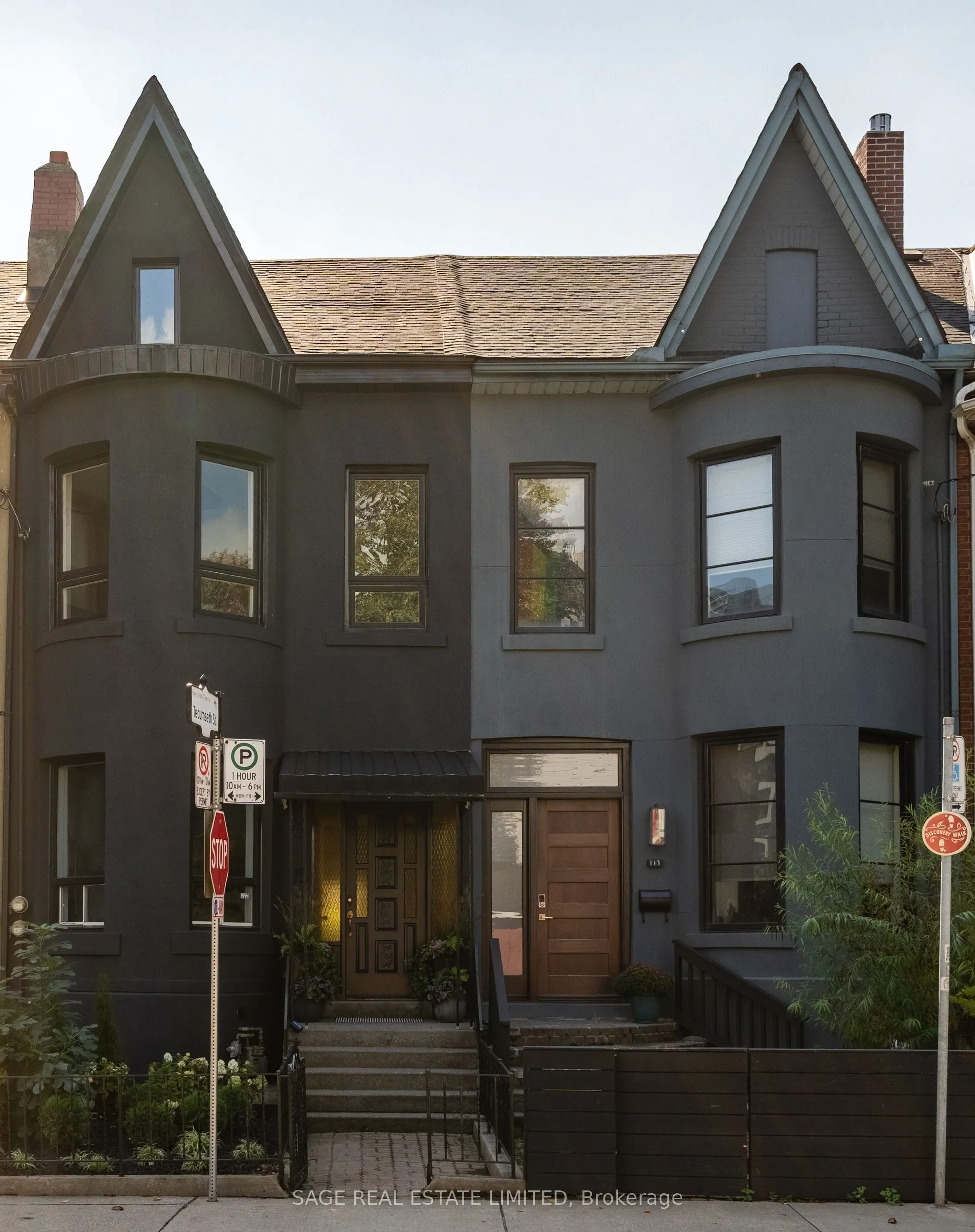 115 Niagara Street