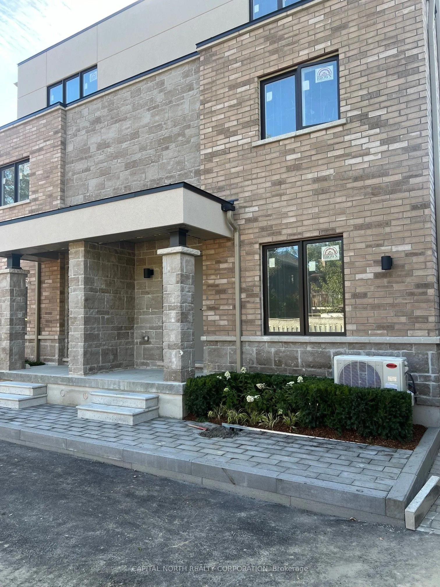 46 Touraine Avenue
