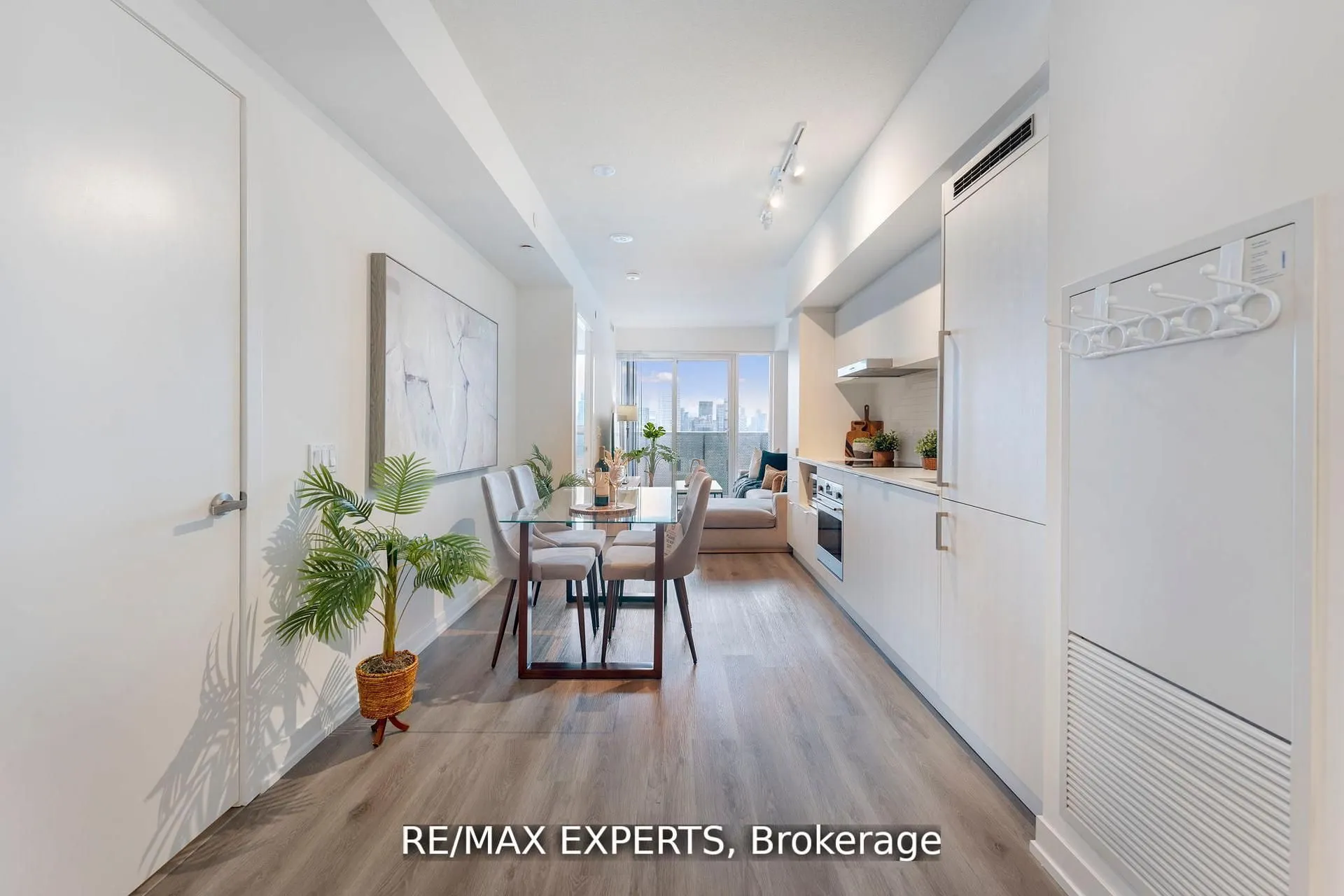 138 Downes Street, #3302