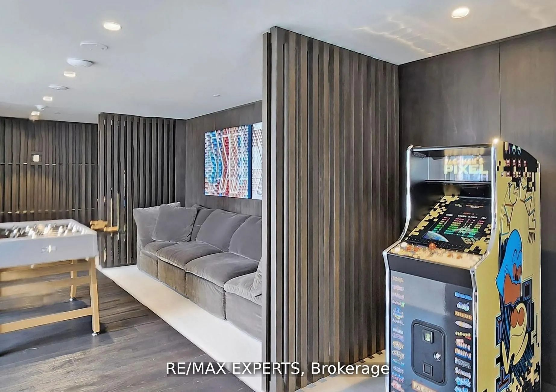 138 Downes Street, #3302