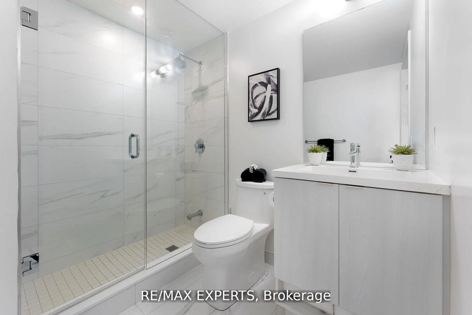138 Downes Street, #3302