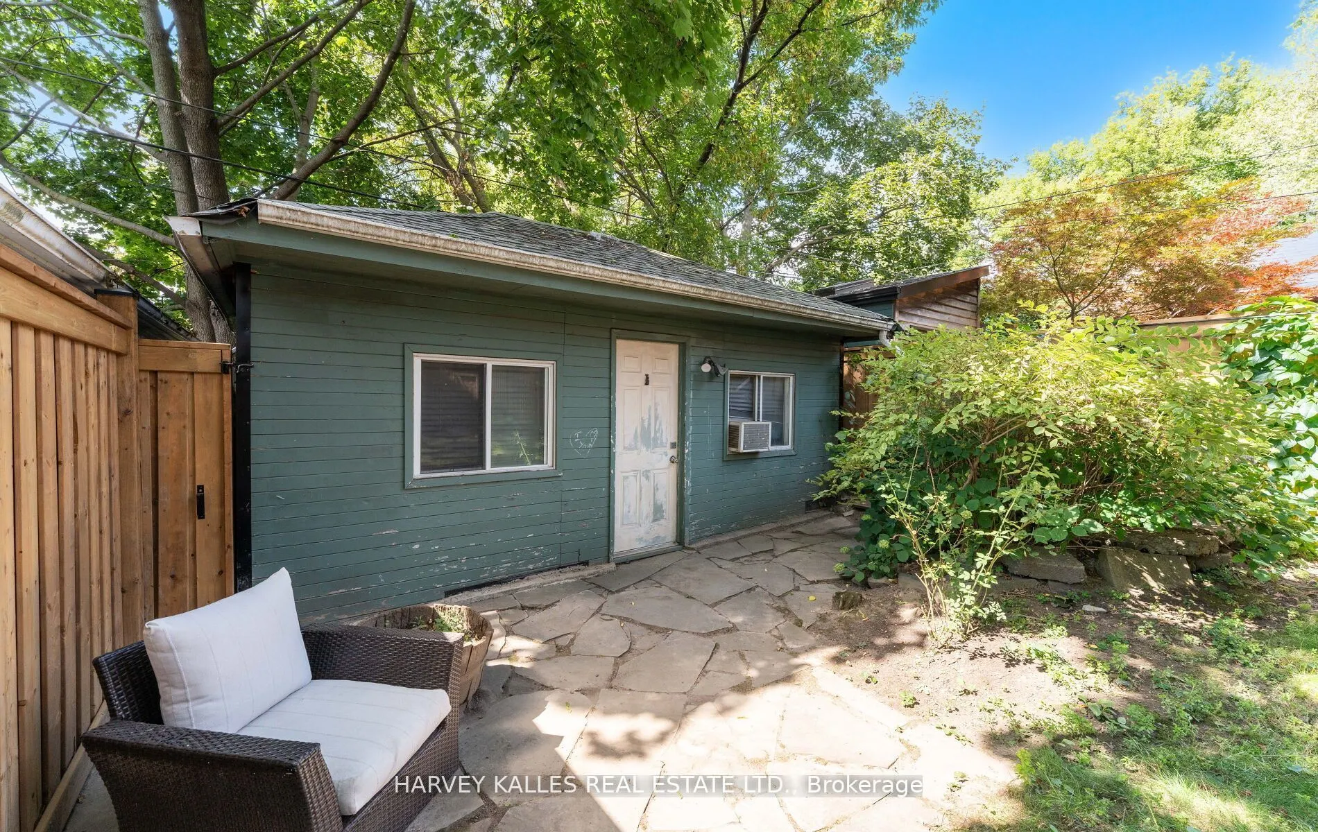306 Wychwood Avenue