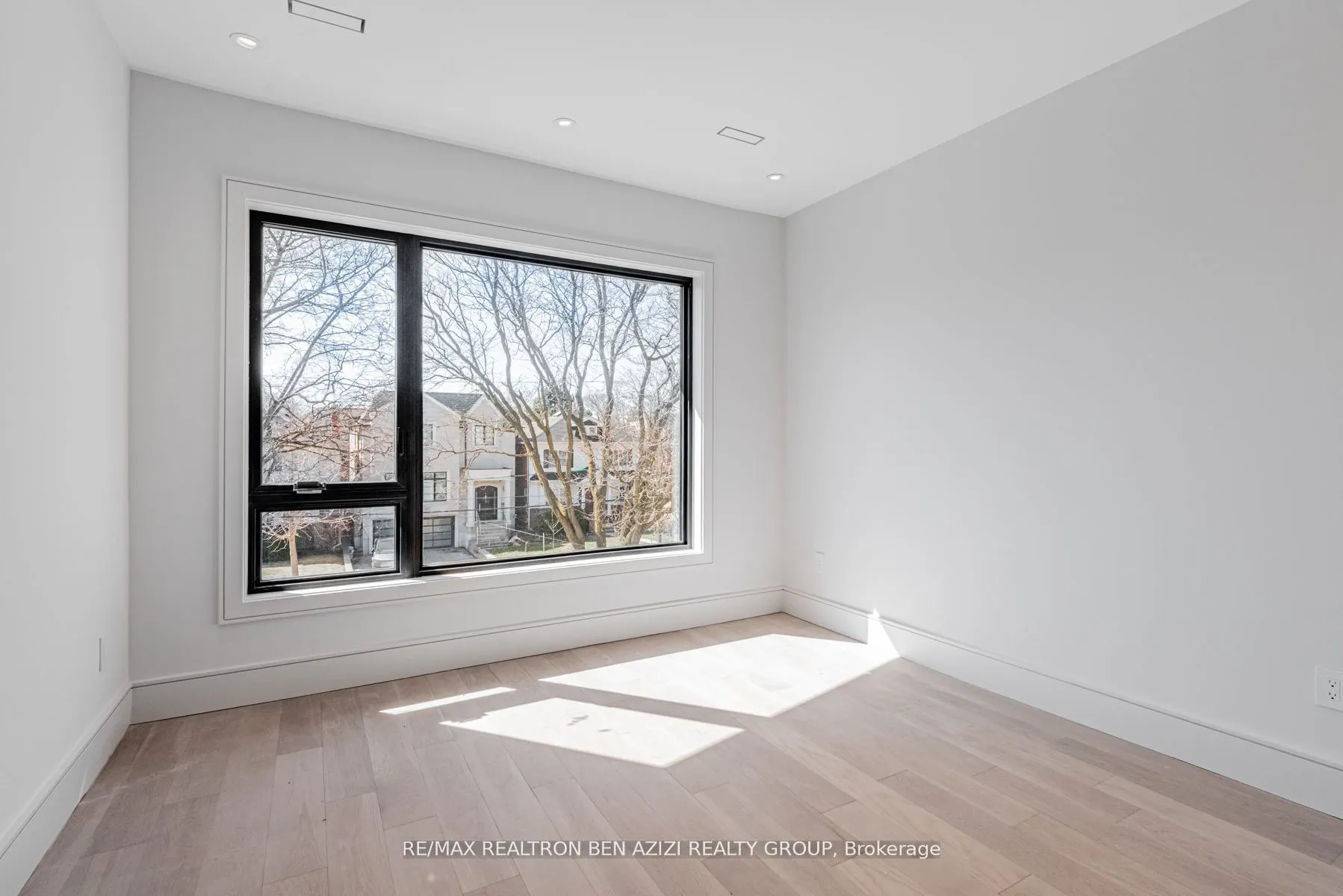 19 Ridley Boulevard