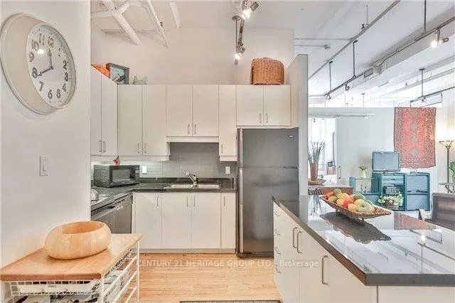 477 Richmond Street W, #308