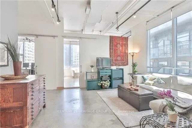 477 Richmond Street W, #308
