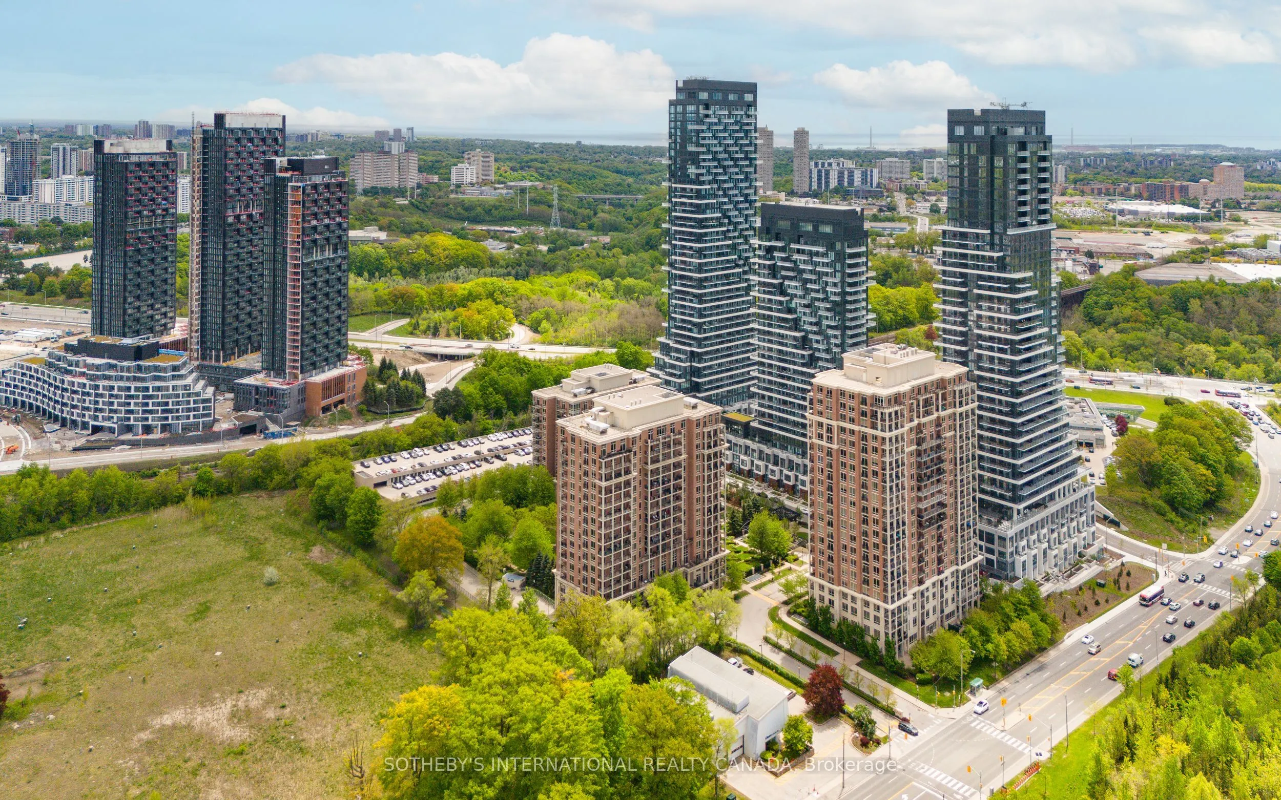 1105 Leslie Street, #903