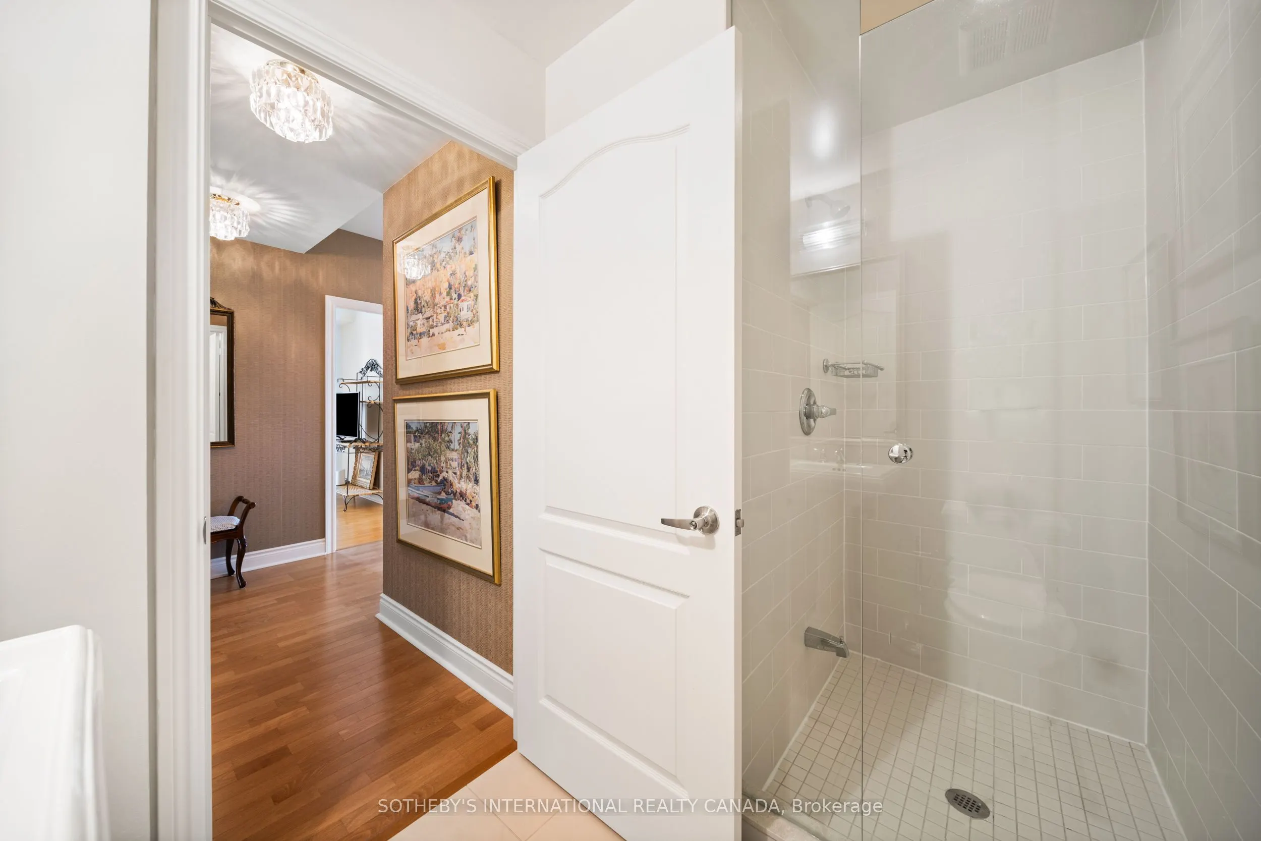 1105 Leslie Street, #903