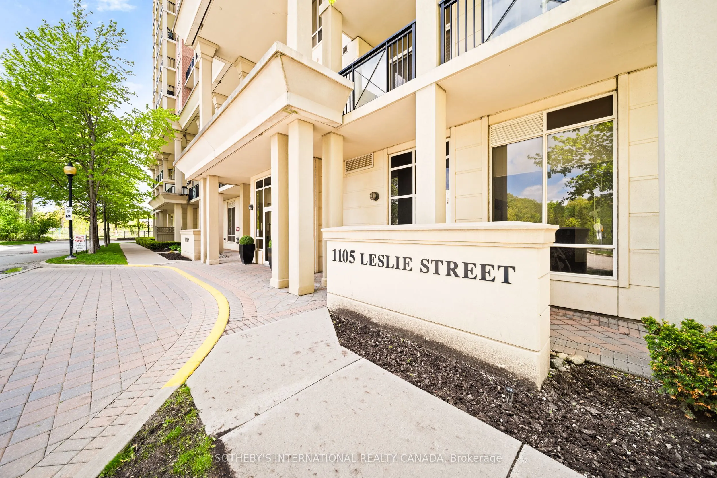 1105 Leslie Street, #903