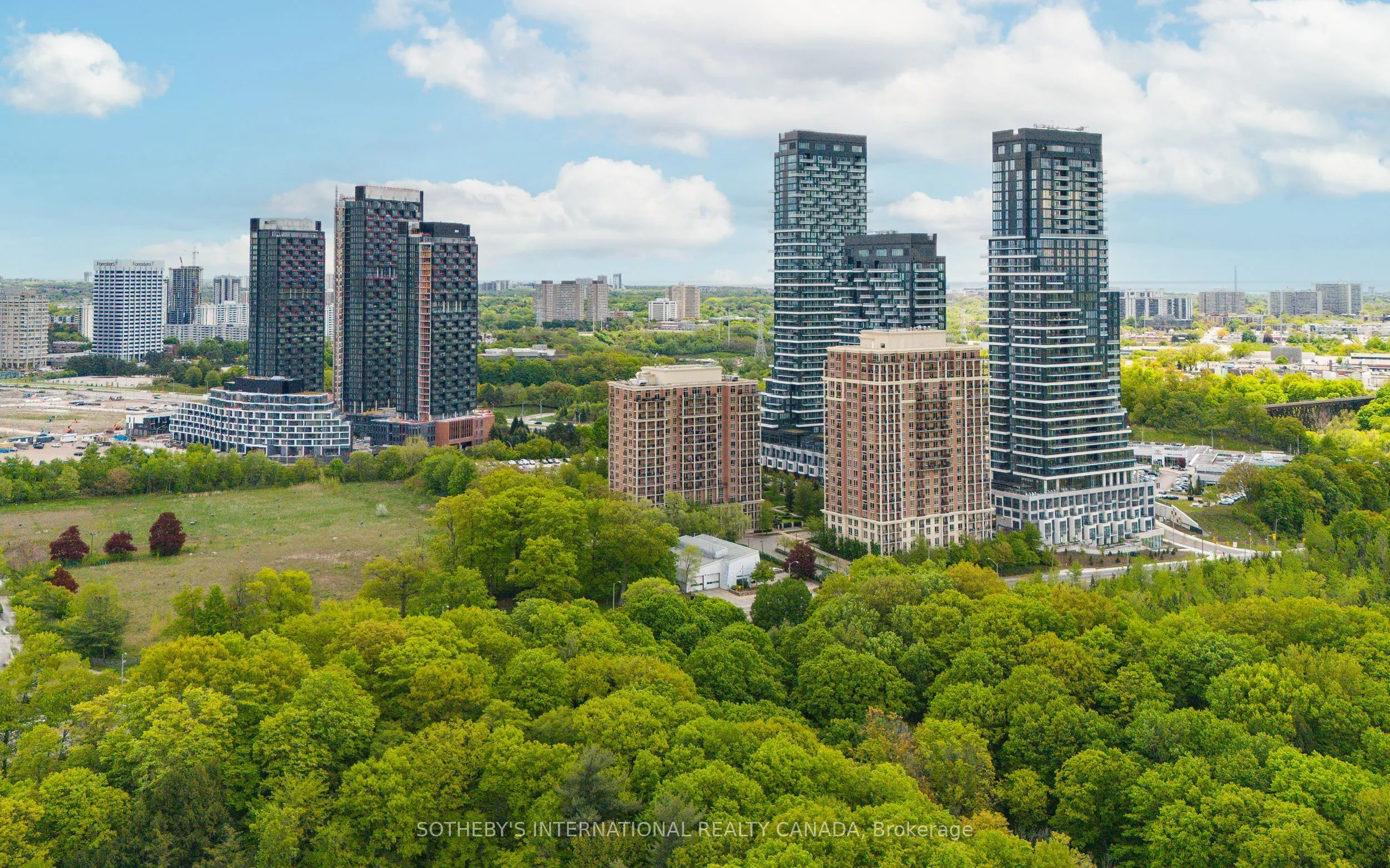 1105 Leslie Street, #903