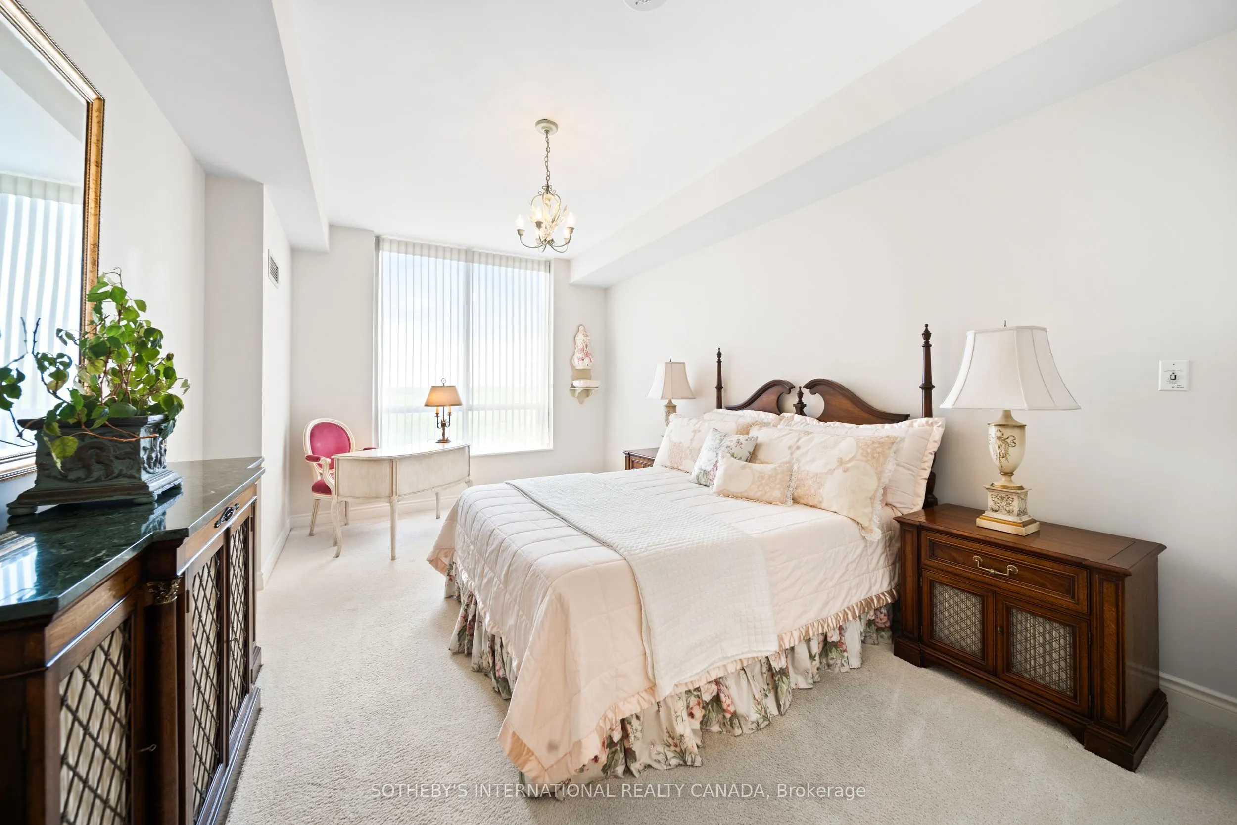 1105 Leslie Street, #903