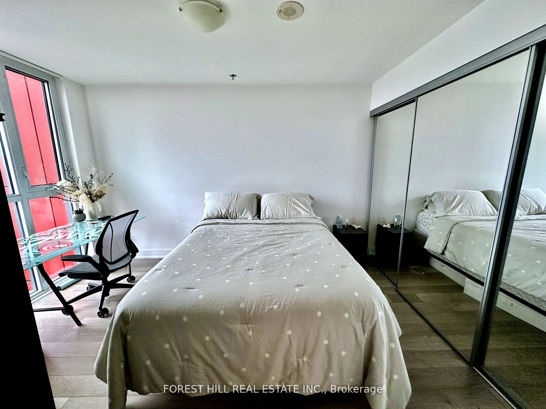 318 Richmond Street W, #2902