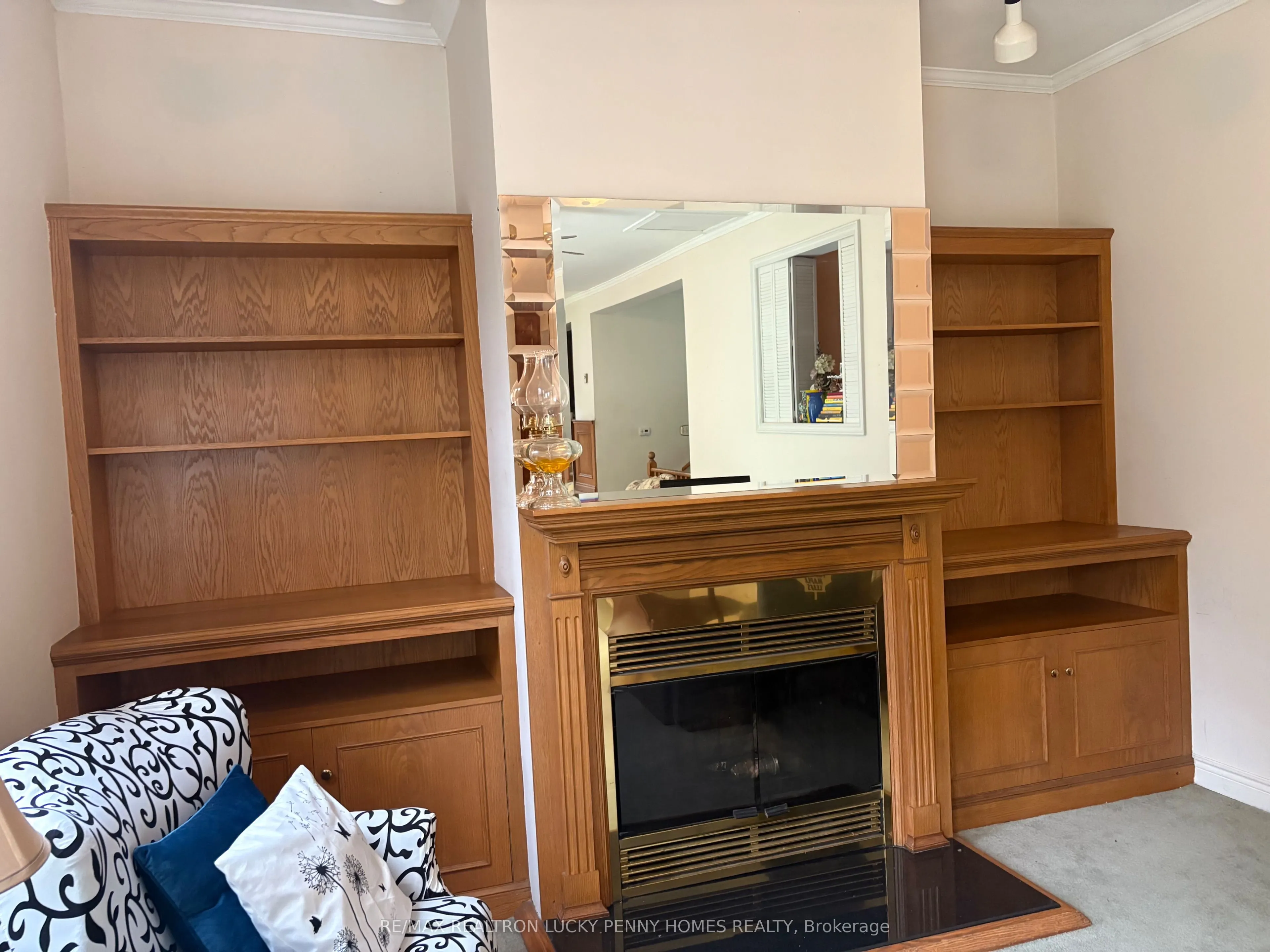 61 Hurlingham Crescent