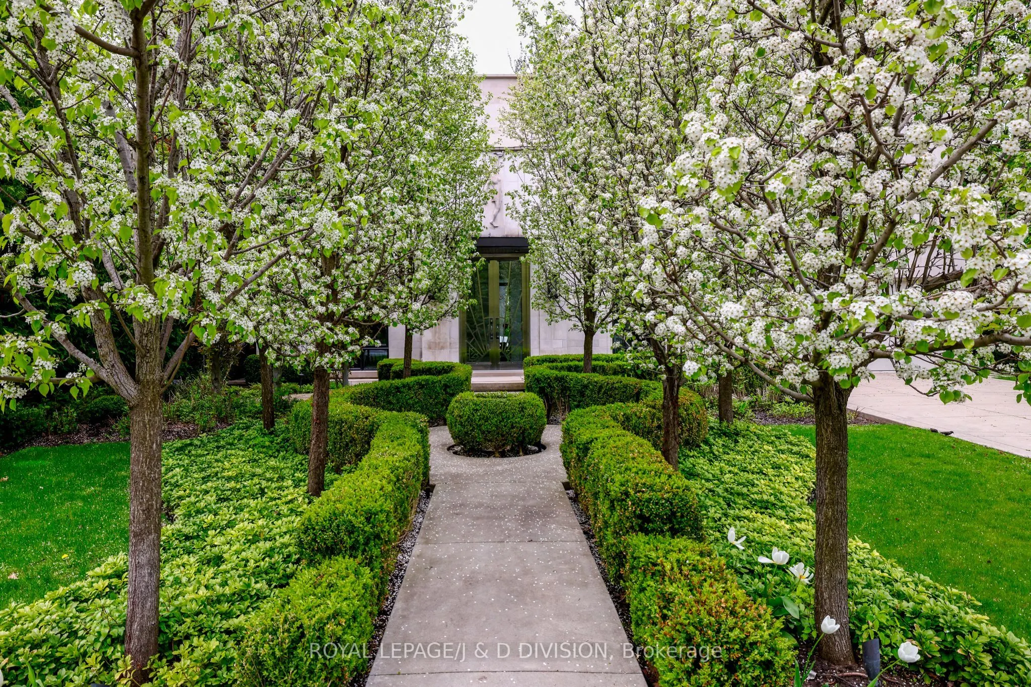 20 Forest Glen Crescent