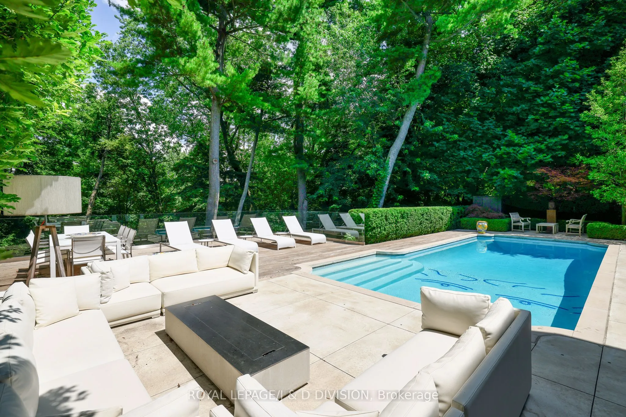 20 Forest Glen Crescent
