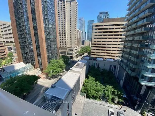 65 St Mary Street, #810