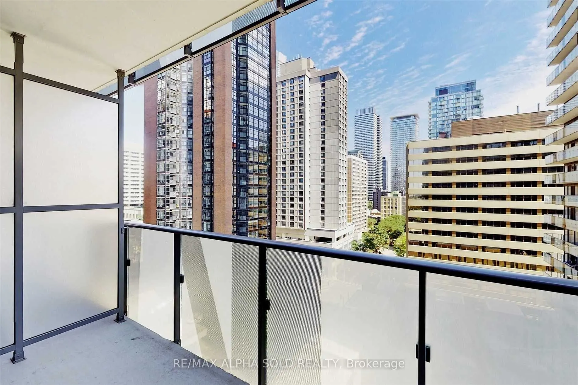 65 St Mary Street, #810