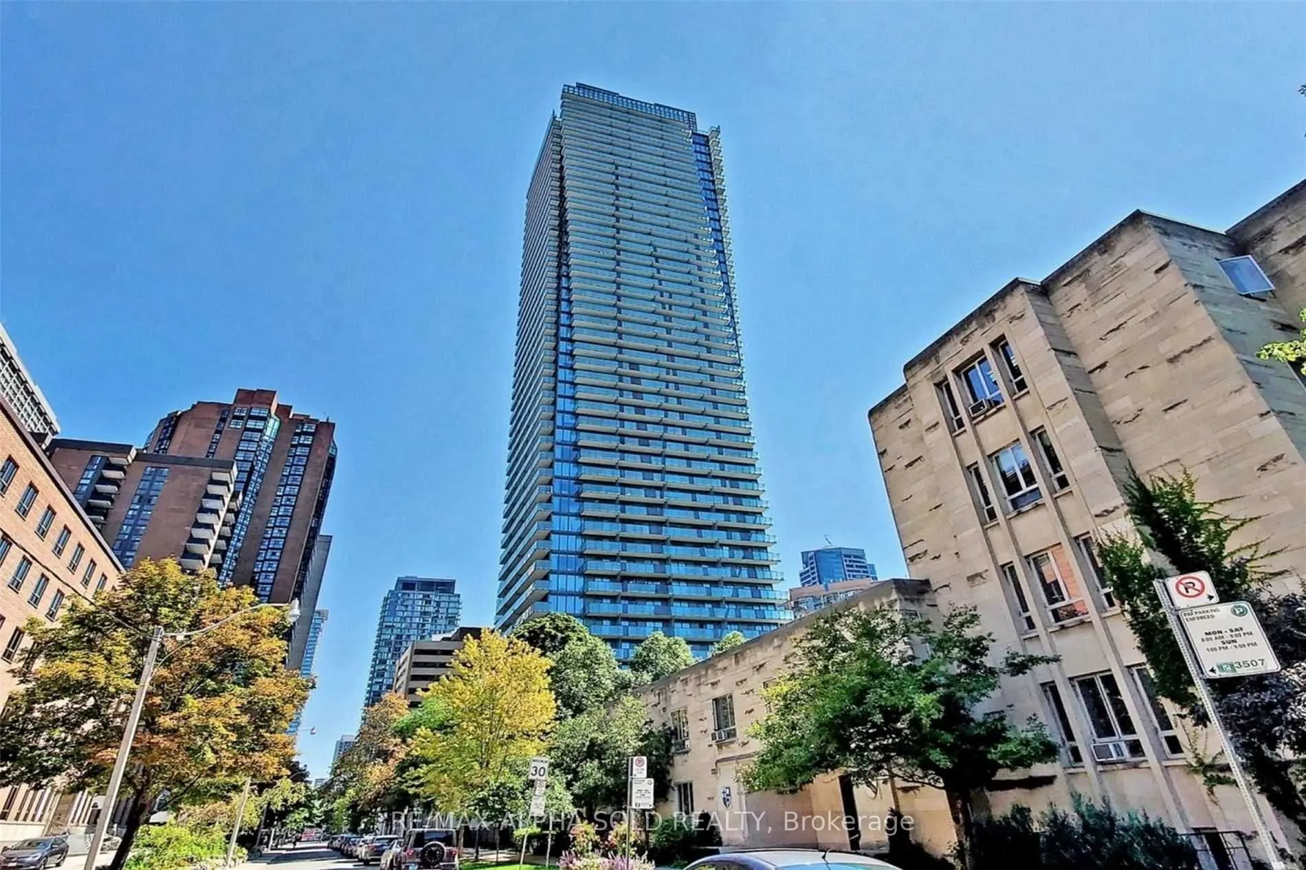 65 St Mary Street, #810