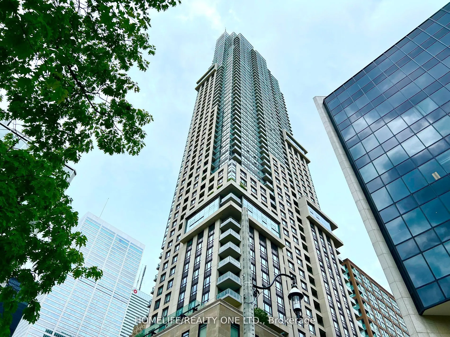 88 Scott Street, #3710