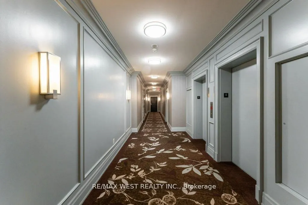 15 Rean Drive, #407