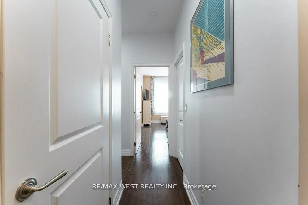 15 Rean Drive, #407
