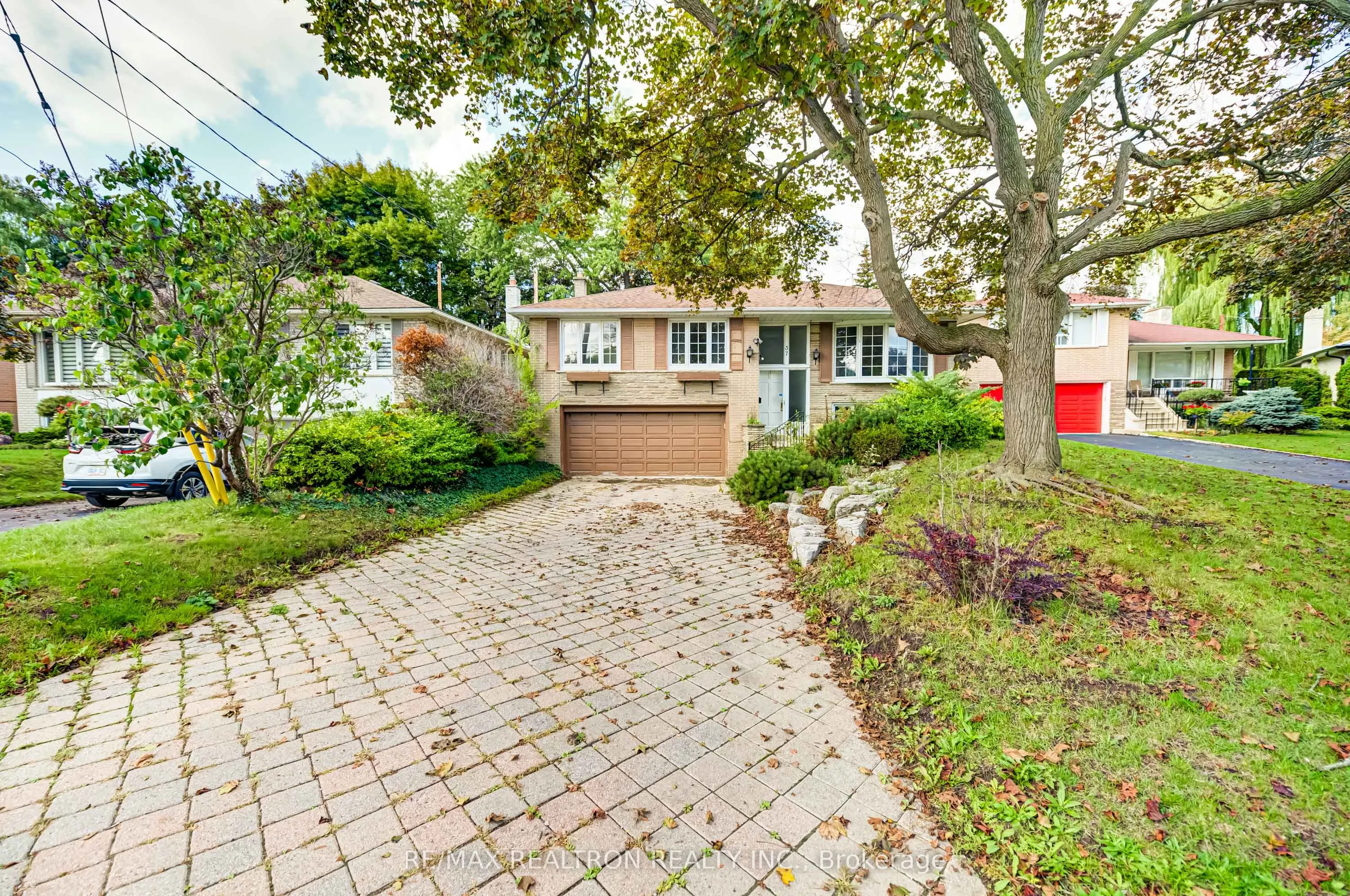 37 Canary Crescent